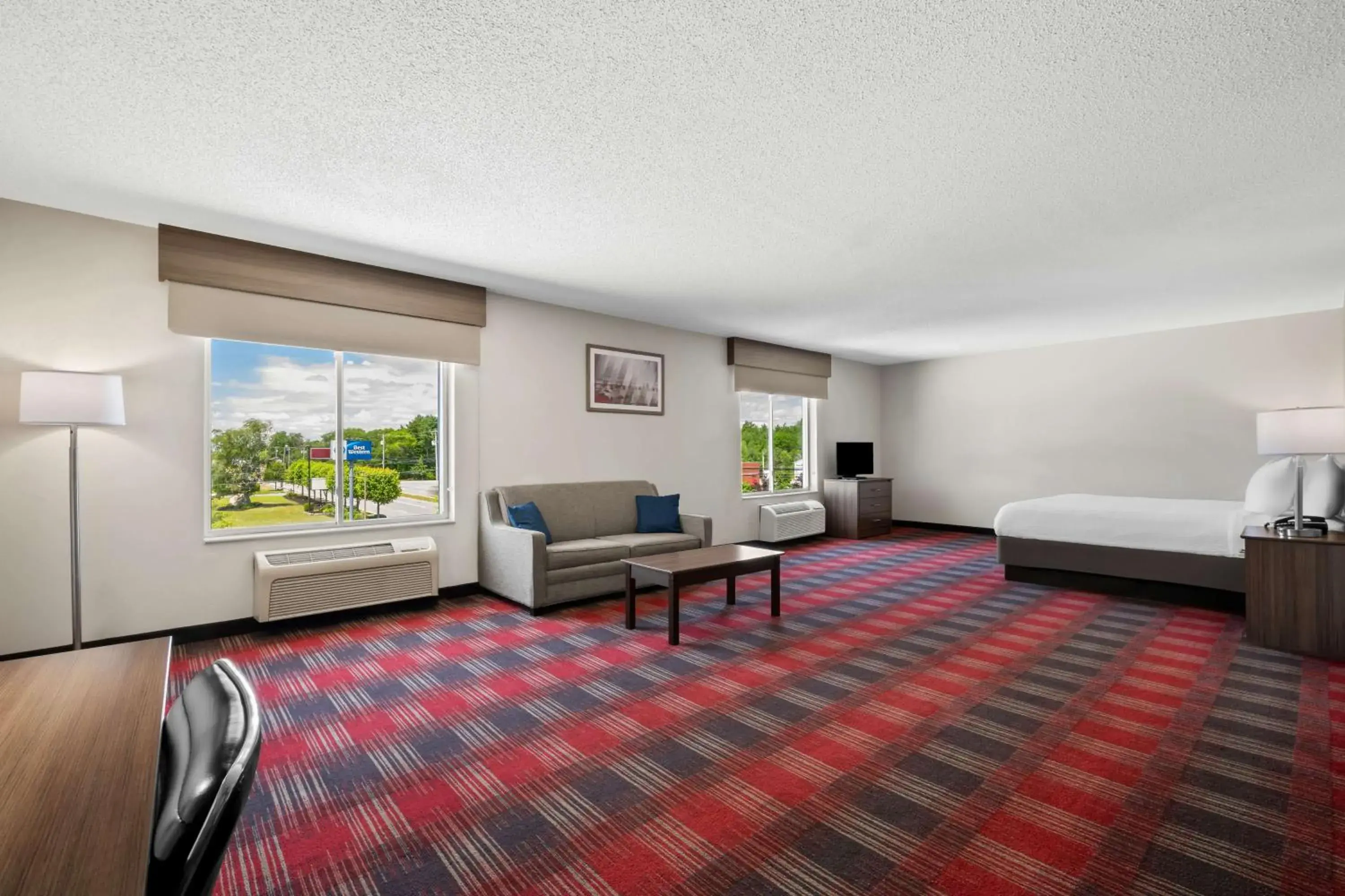 Bedroom, Bed in Best Western Dartmouth-New Bedford Bedroom, Bed in Best Western Dartmouth-New Bedford