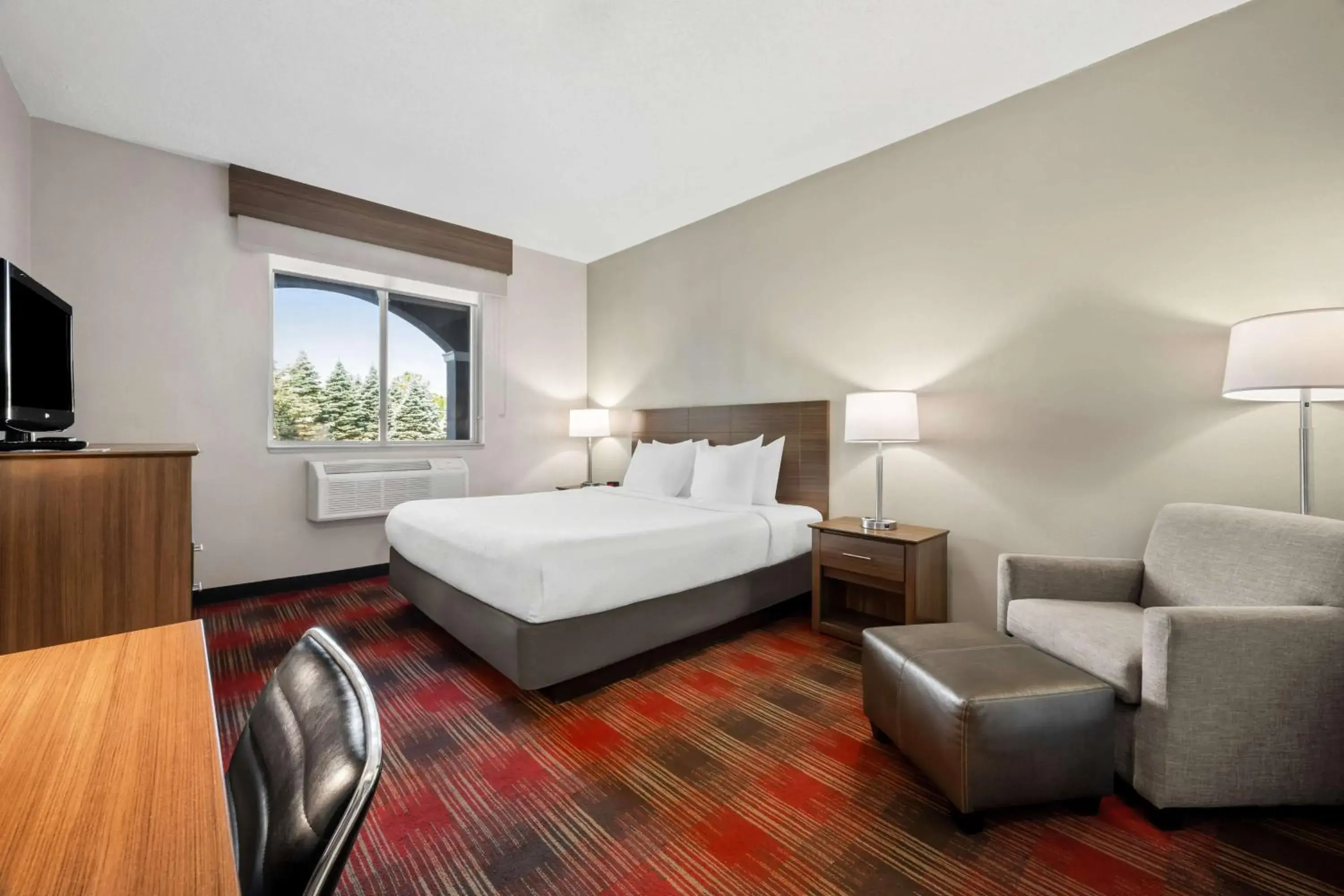 Bedroom, Bed in Best Western Dartmouth-New Bedford Bedroom, Bed in Best Western Dartmouth-New Bedford