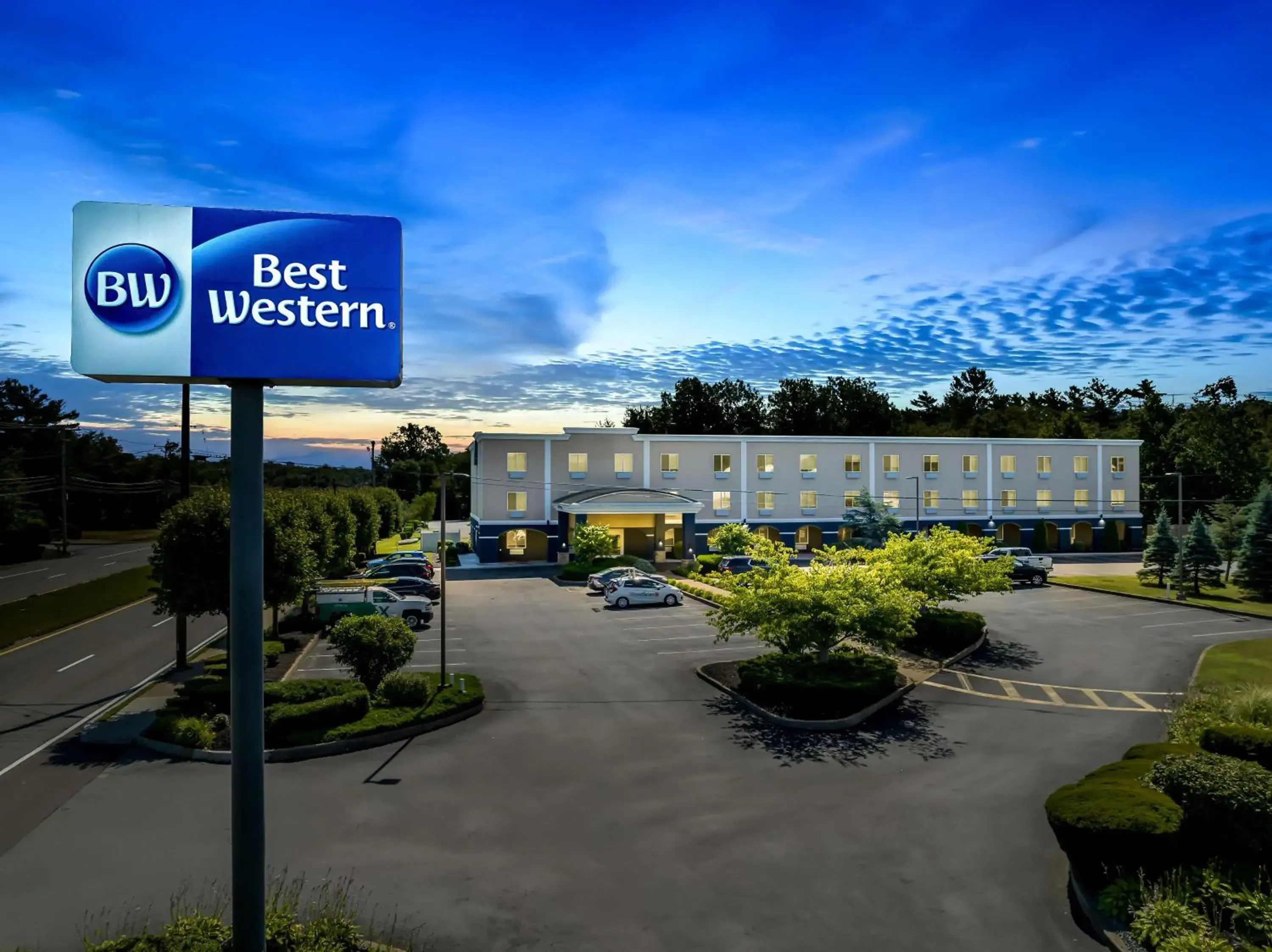 Property building in Best Western Dartmouth-New Bedford Property building in Best Western Dartmouth-New Bedford