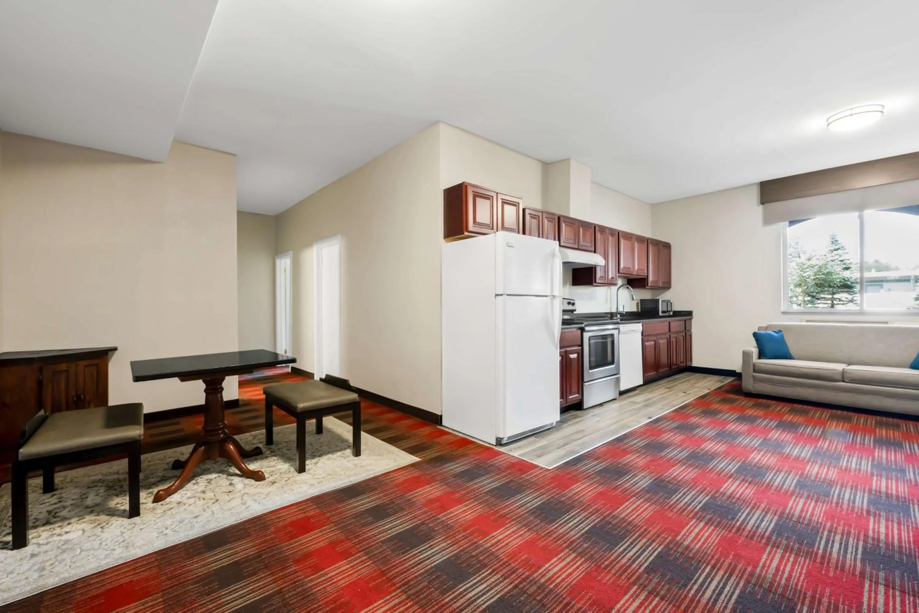 Photo of the whole room in Best Western Dartmouth-New Bedford