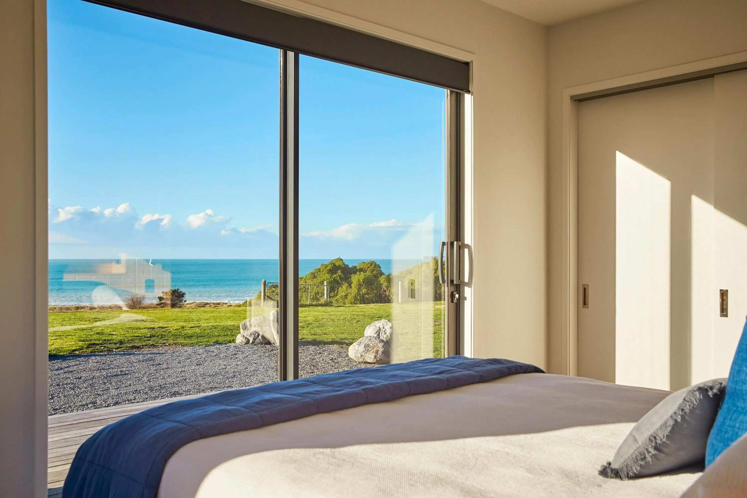 Sea view, Bed in Glenburn Coastal Retreat