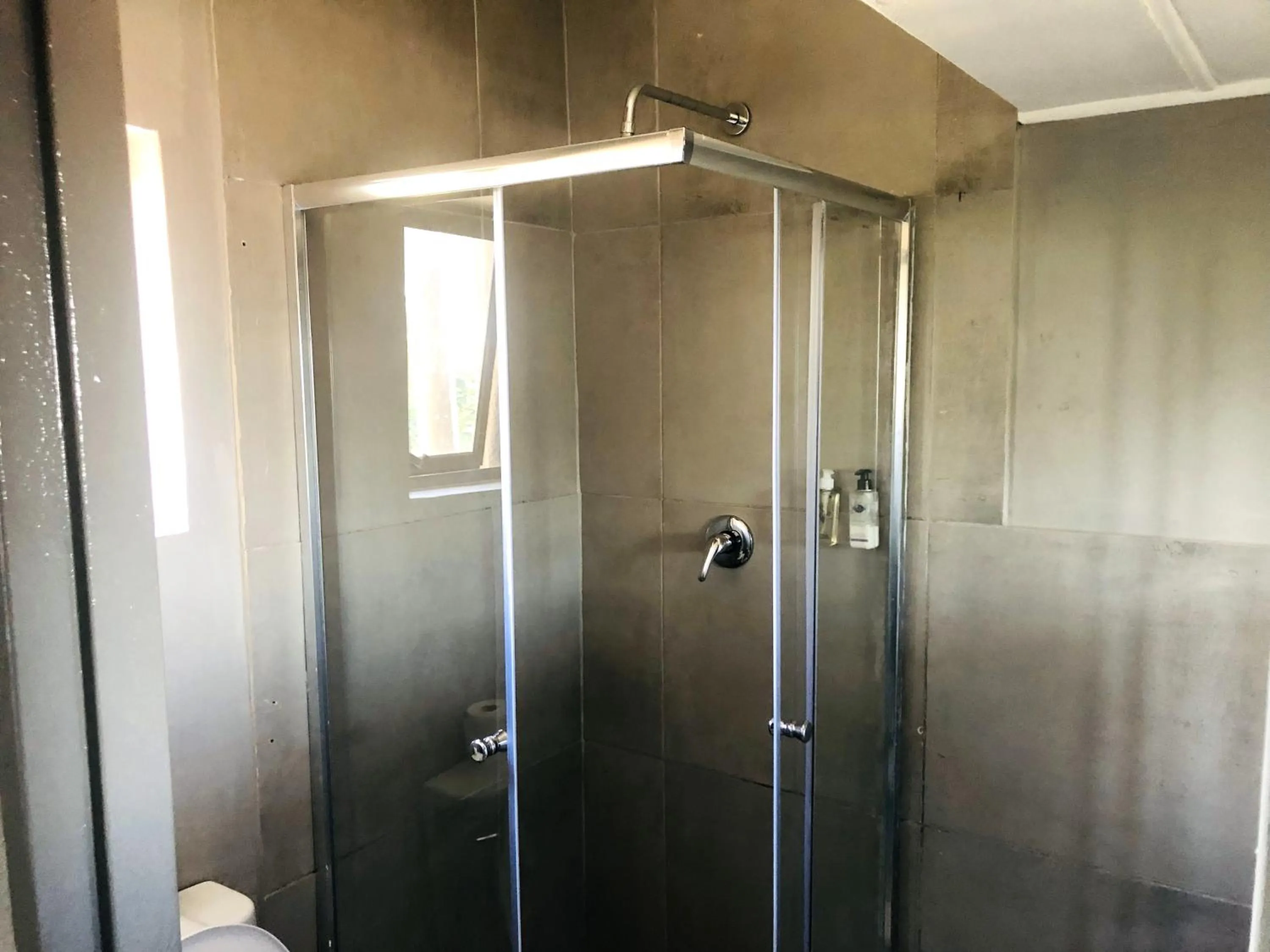 Shower in Elephant Springs