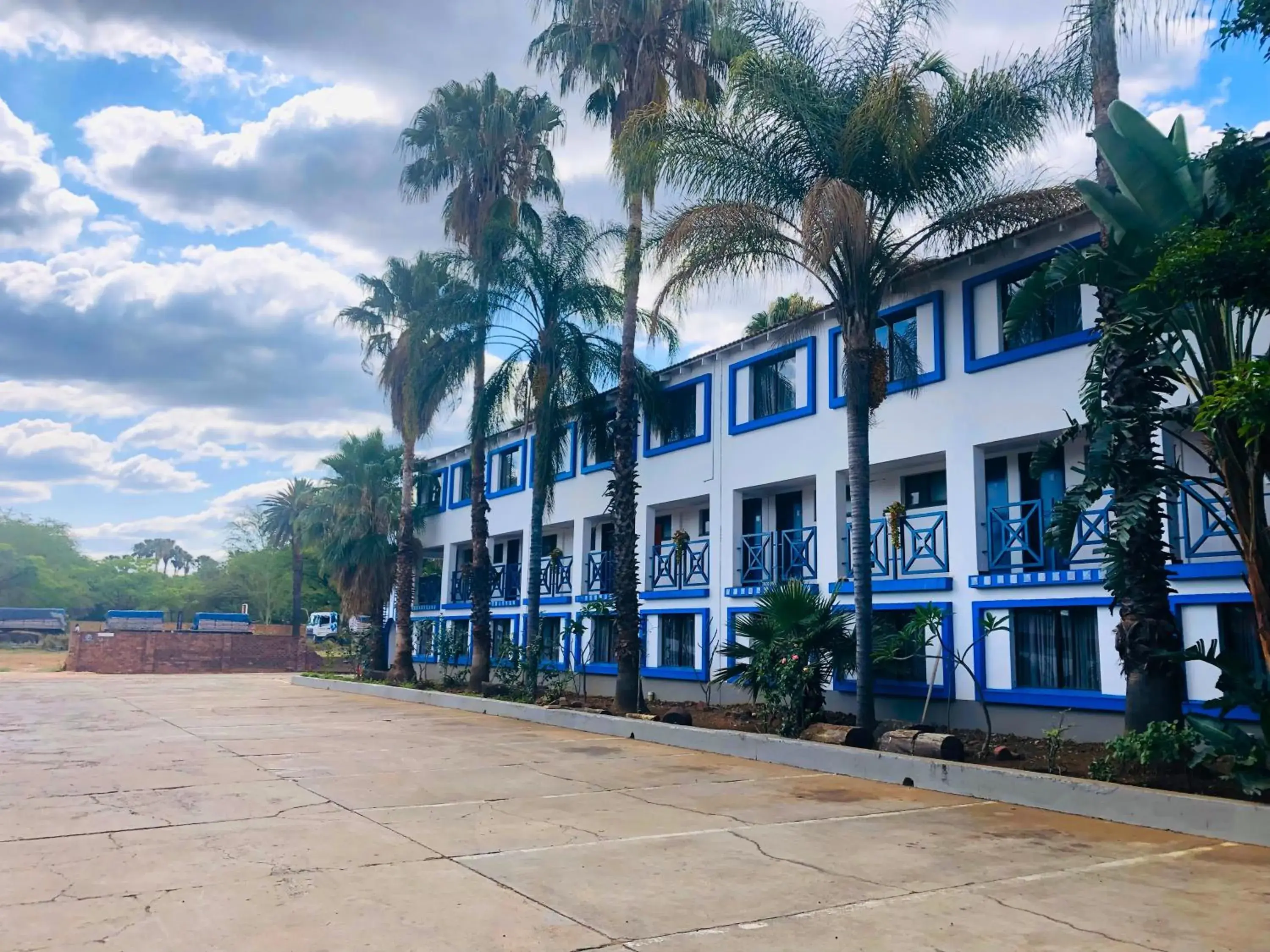 Property building in Elephant Springs Property building in Elephant Springs