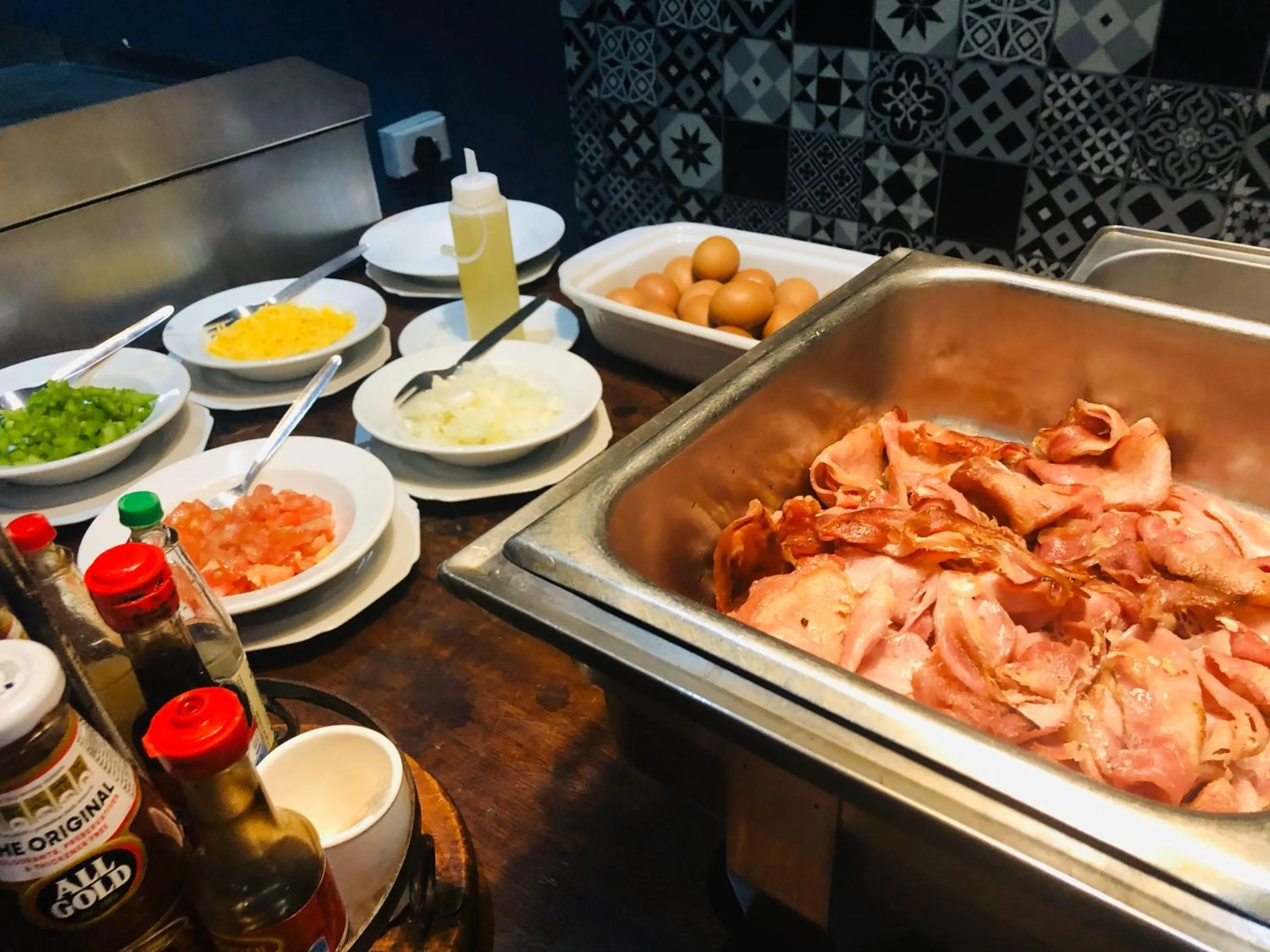 Breakfast in Elephant Springs