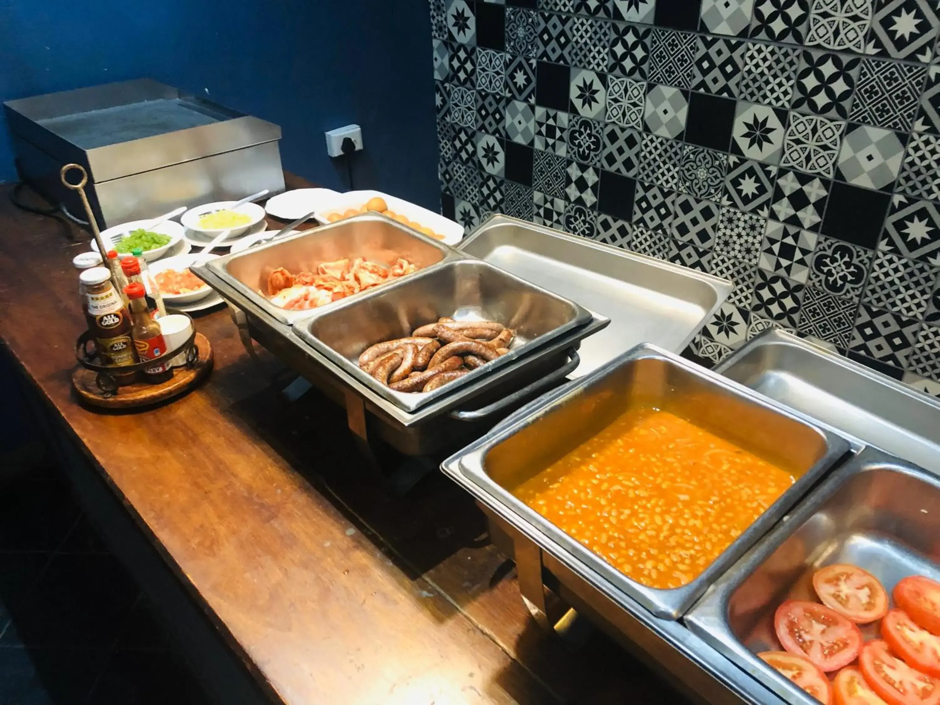 Breakfast in Elephant Springs Breakfast in Elephant Springs