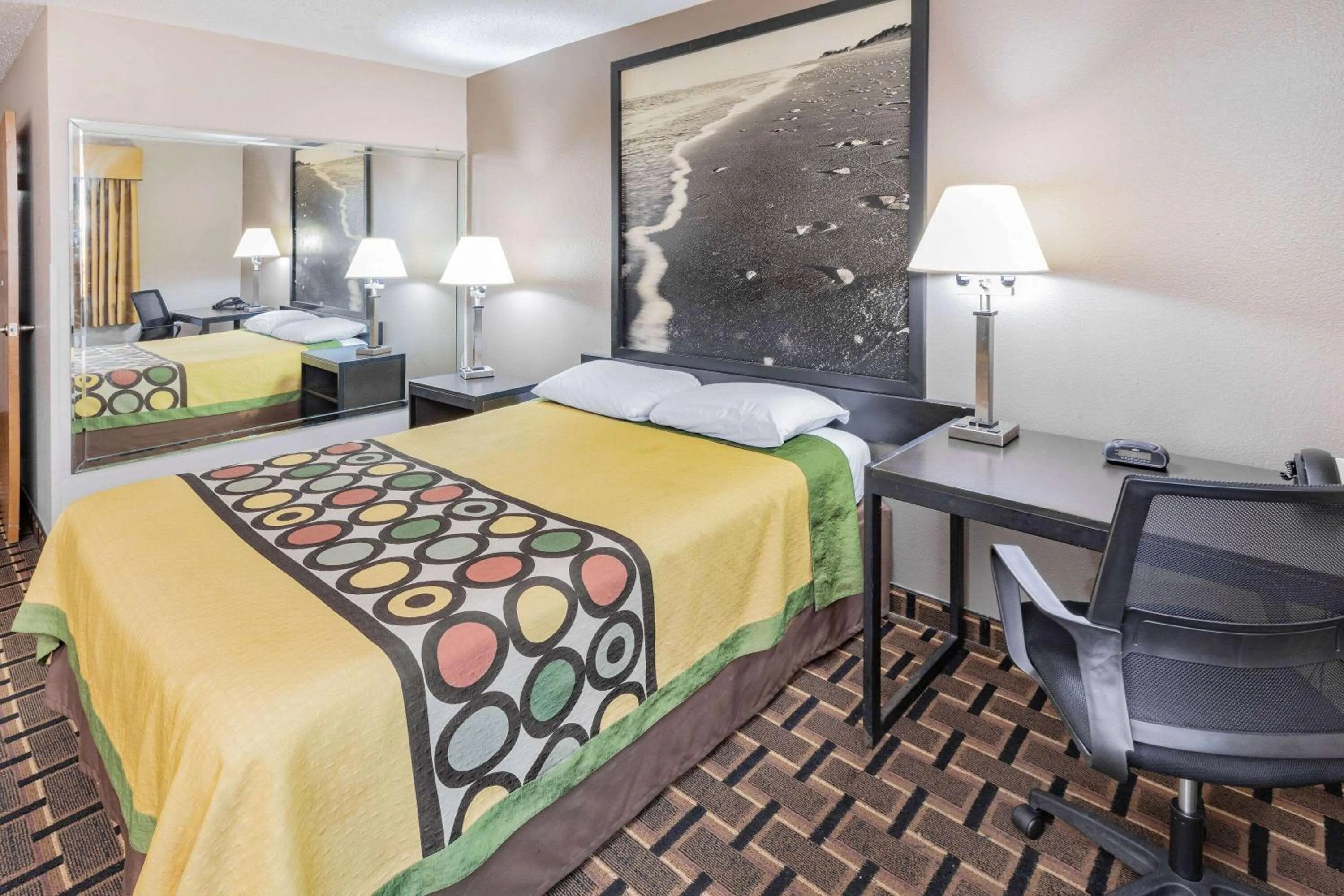 Photo of the whole room, Bed in Super 8 by Wyndham League City Kemah Area