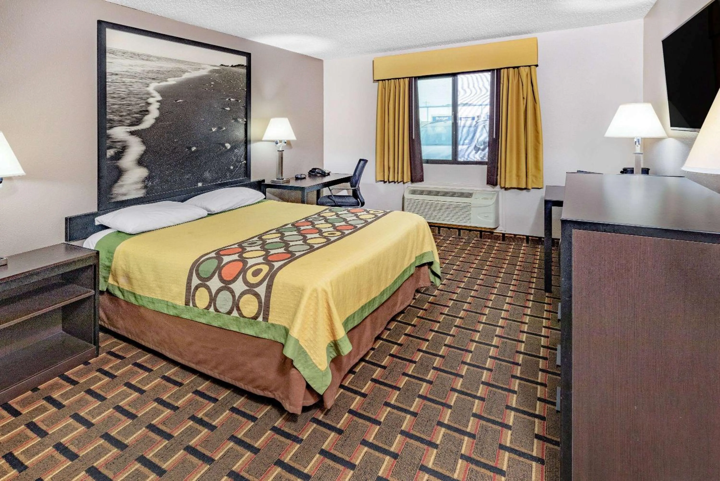 Photo of the whole room, Bed in Super 8 by Wyndham League City Kemah Area