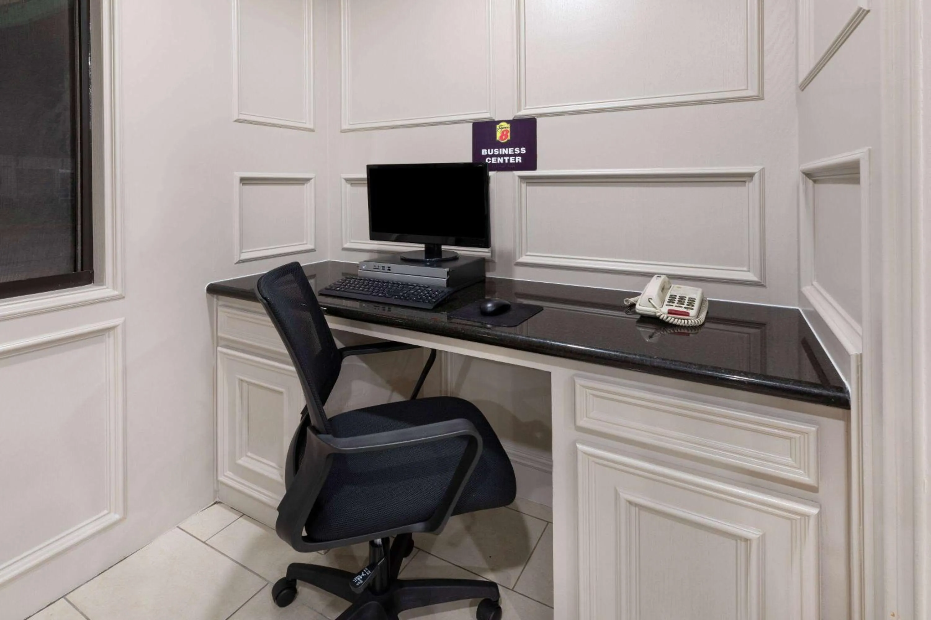 Business facilities in Super 8 by Wyndham League City Kemah Area