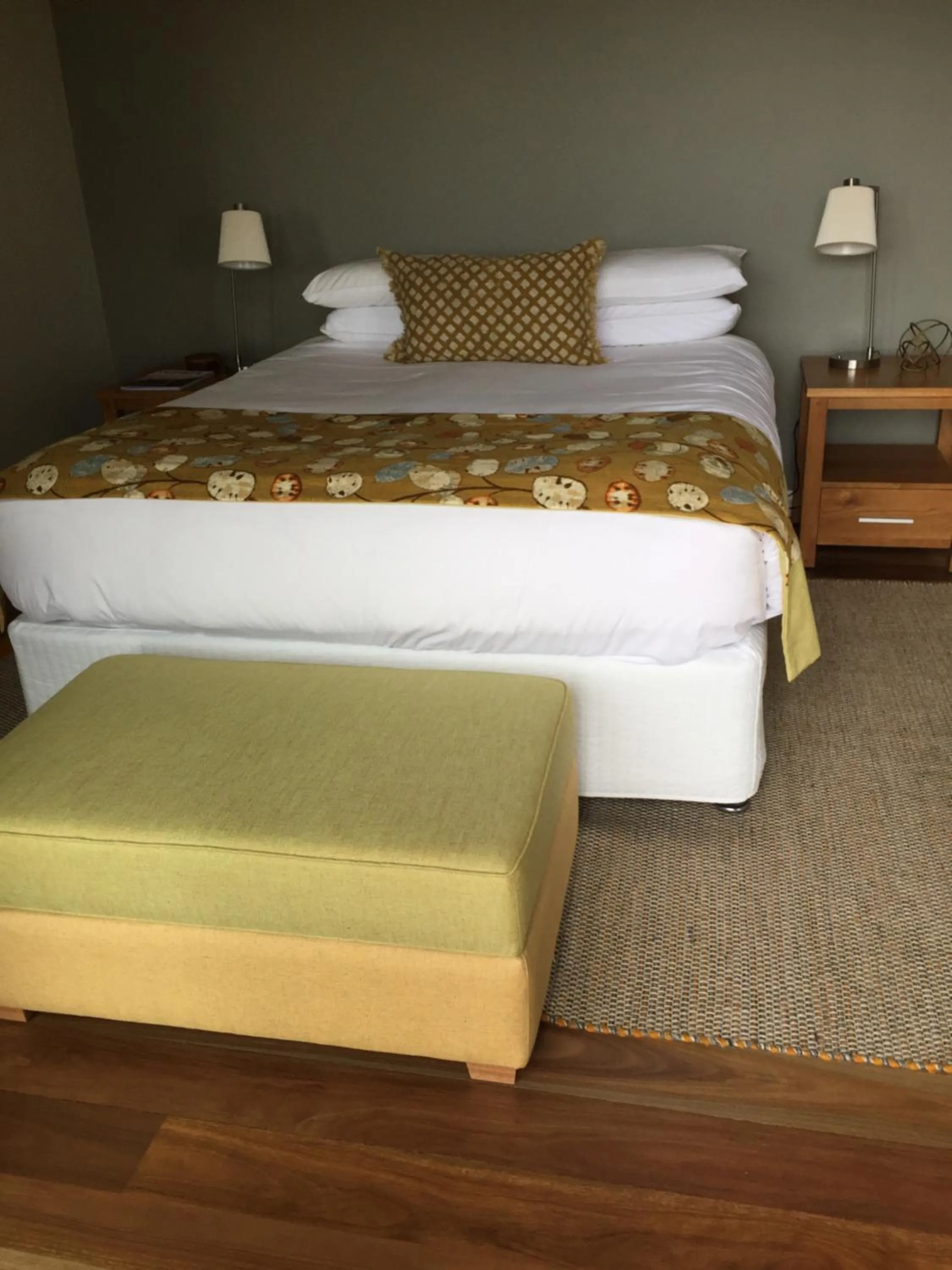 Bed in StoneTryst Spa Villas