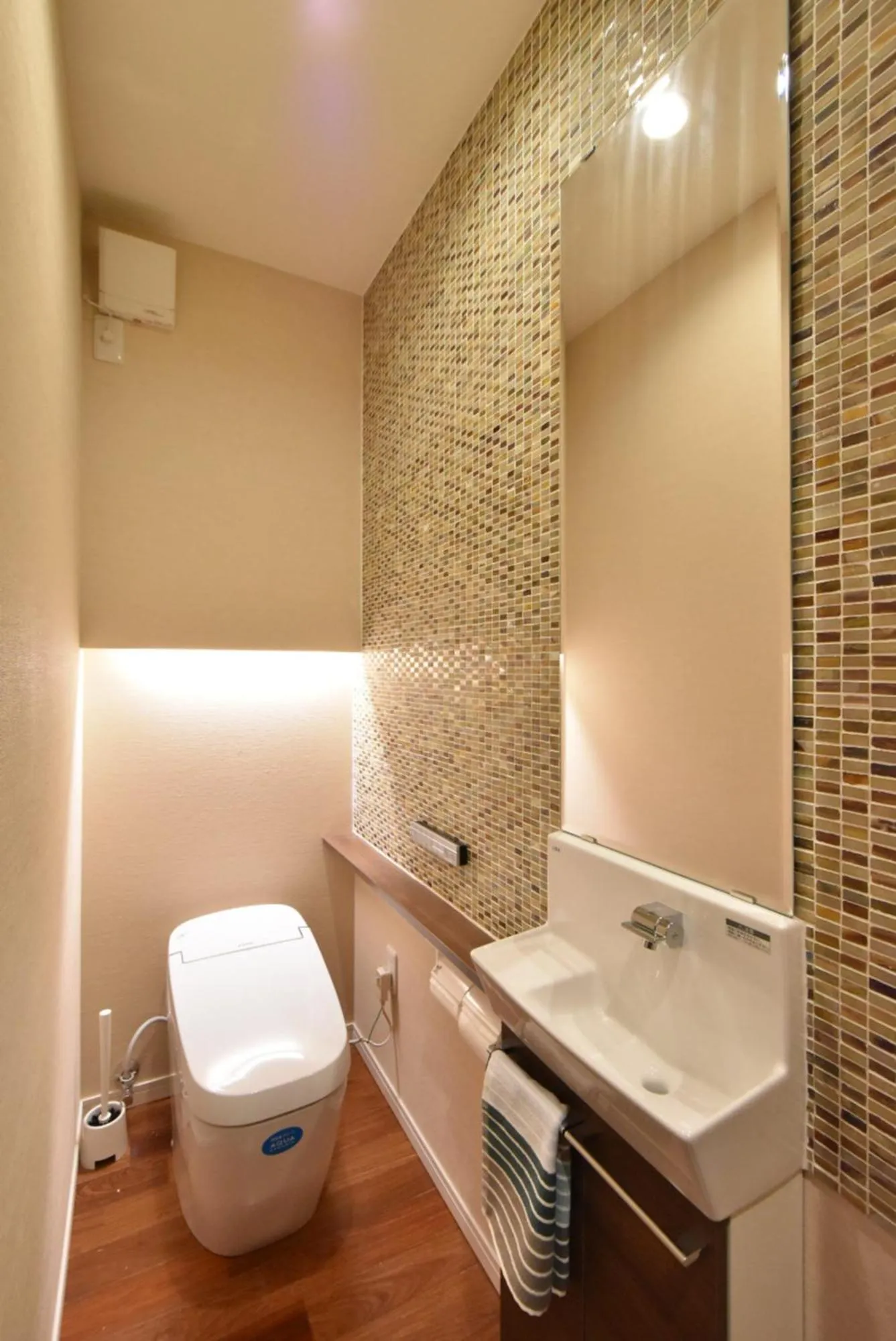 Toilet in ASAKUSA EAST Terrace - KANDO