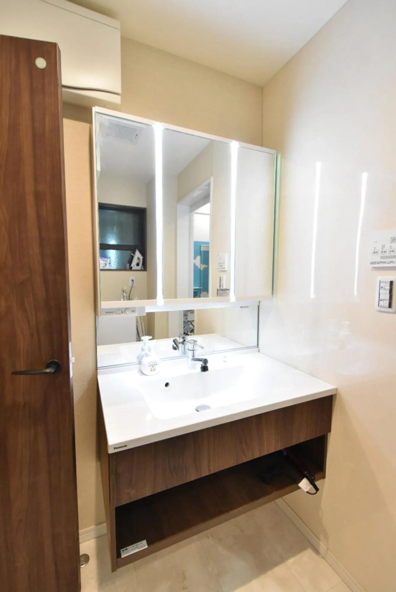 Bathroom in ASAKUSA EAST Terrace - KANDO