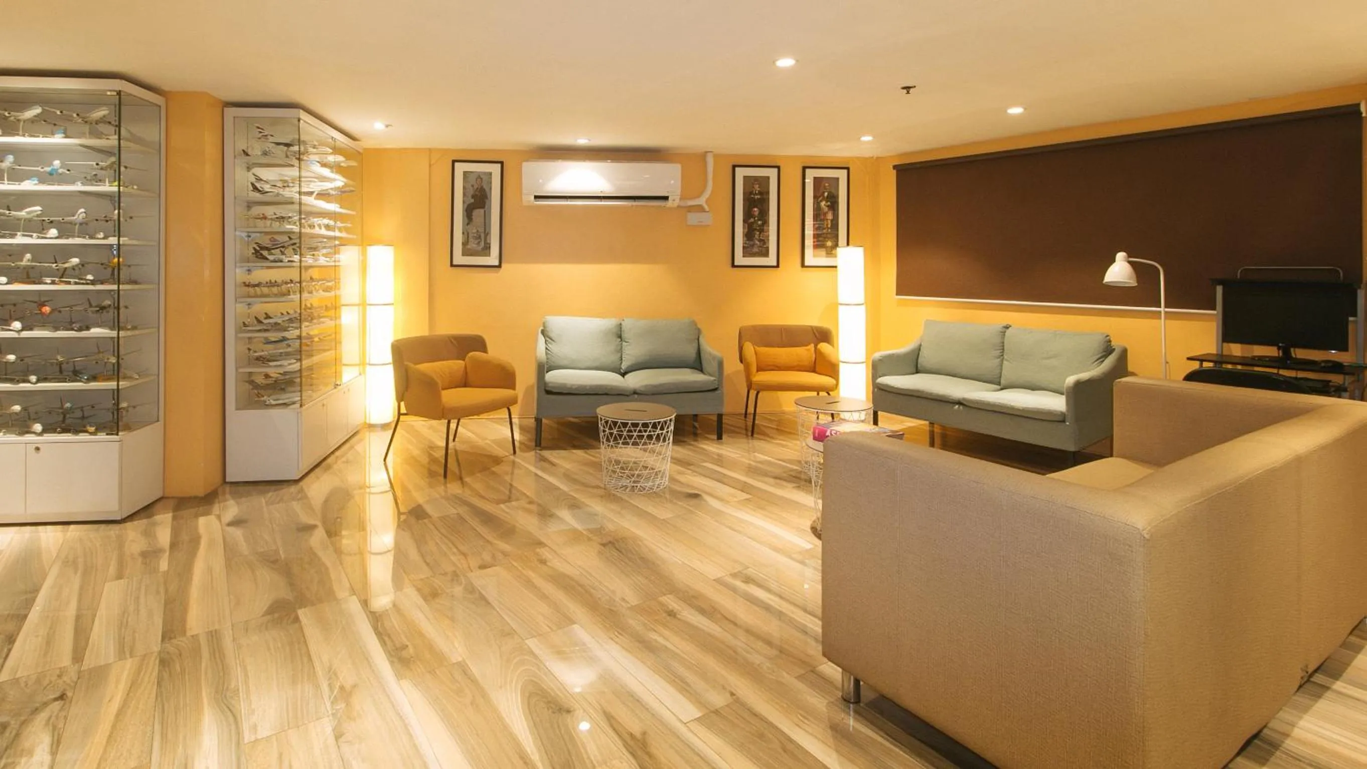 Property building in RedDoorz at Hotel Rosemarie