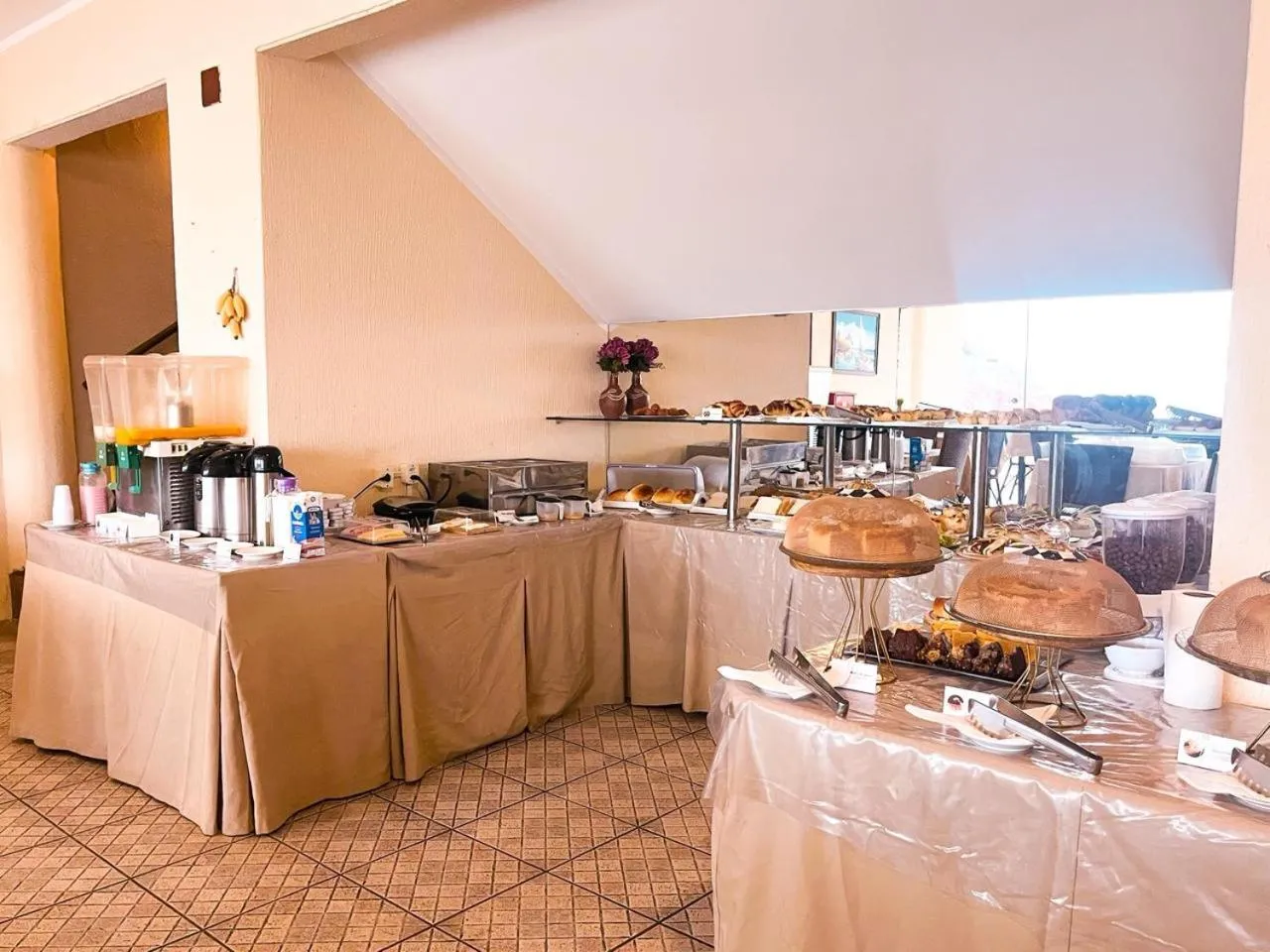 Breakfast in Planet Dunas Residence
