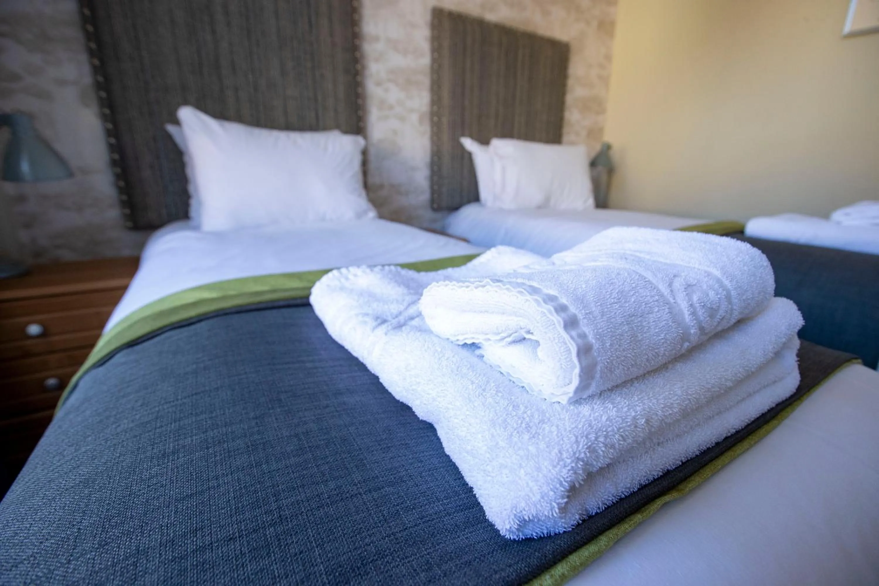 Bed in The Waverley Hotel