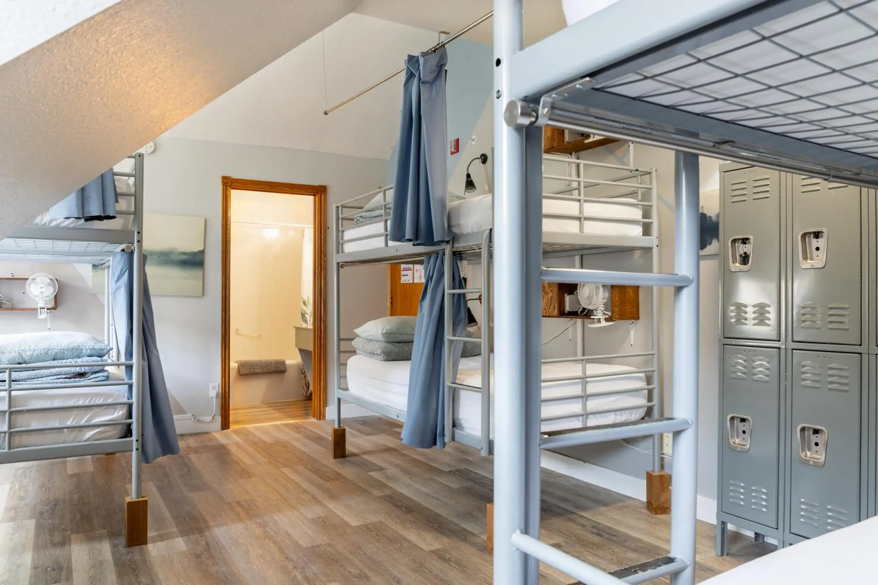 bunk bed, Bed in Samesun Banff Hostel bunk bed, Bed in Samesun Banff Hostel