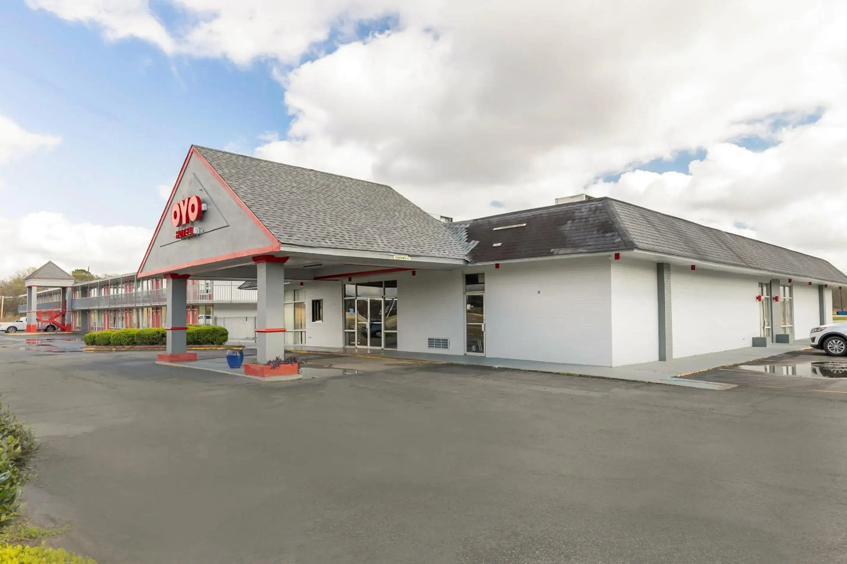 Facade/entrance in OYO Hotel Jennings Near Crowley, LA I-10 Facade/entrance in OYO Hotel Jennings Near Crowley, LA I-10