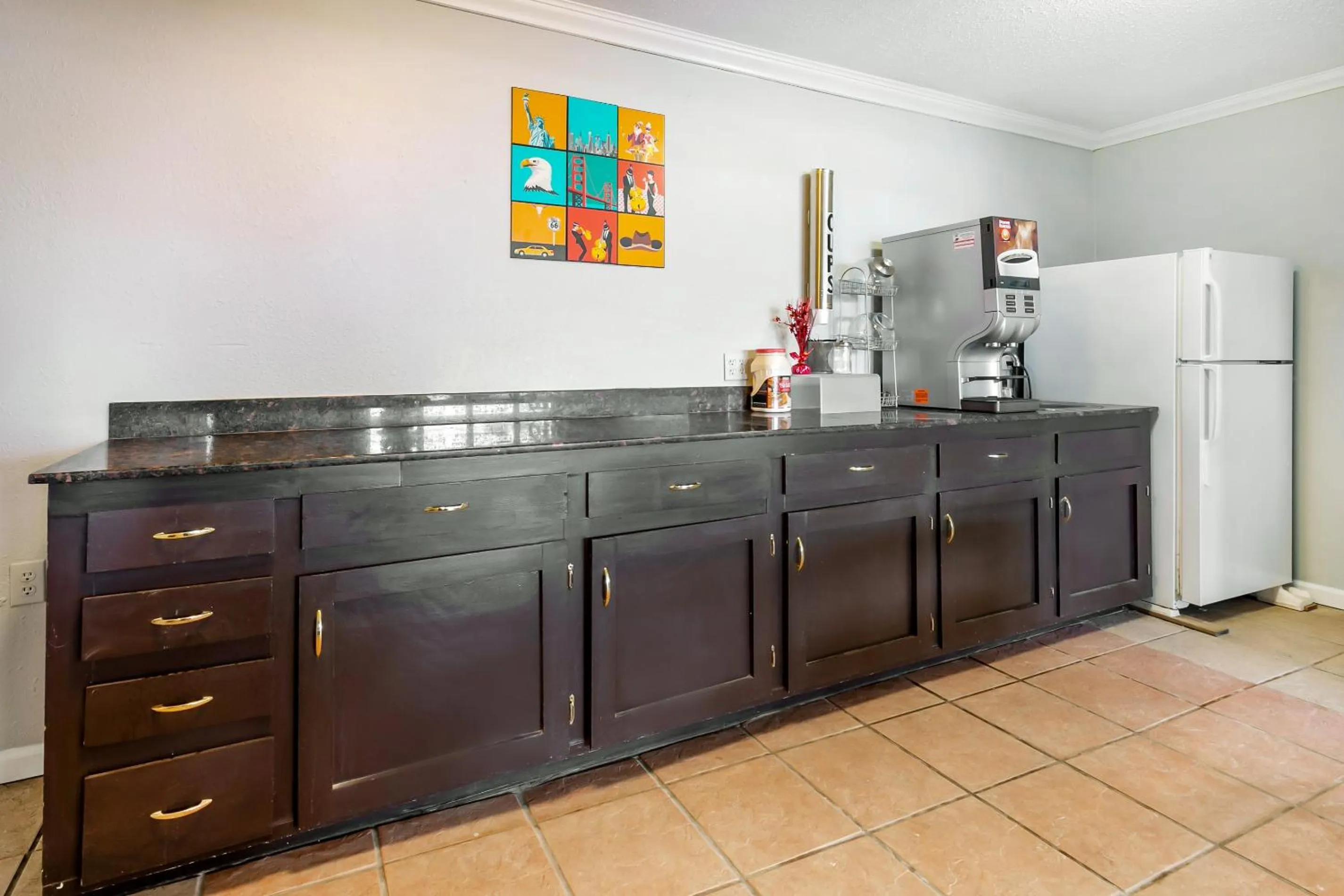 Dining area in OYO Hotel Jennings Near Crowley, LA I-10