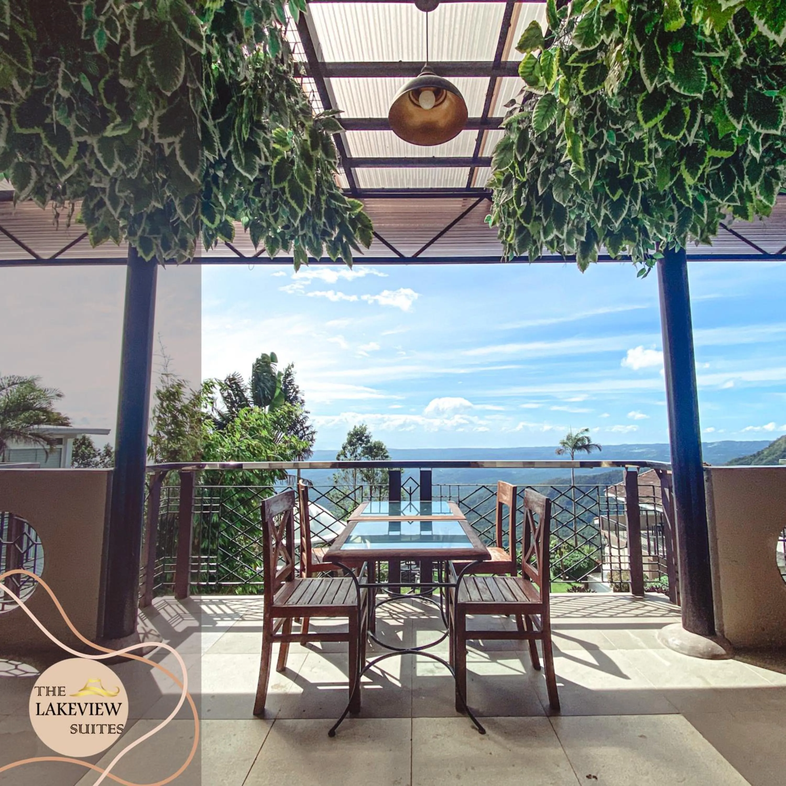 Restaurant/places to eat in The Lakeview Suites