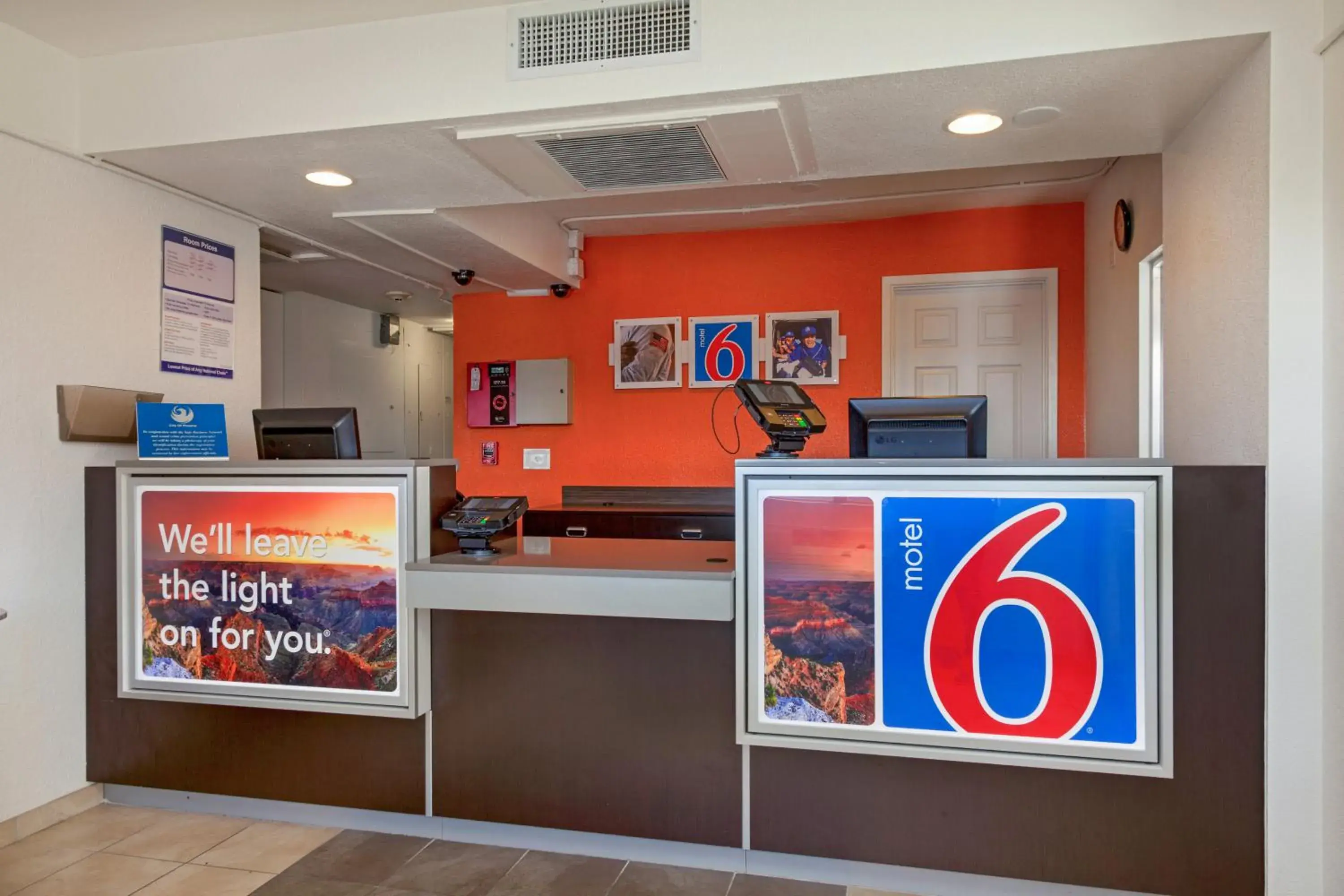 Lobby or reception in Motel 6-Phoenix, AZ - North Bell Road Lobby or reception in Motel 6-Phoenix, AZ - North Bell Road