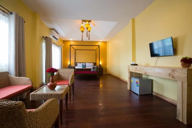 Bed in Sri Anan Pura Hotel