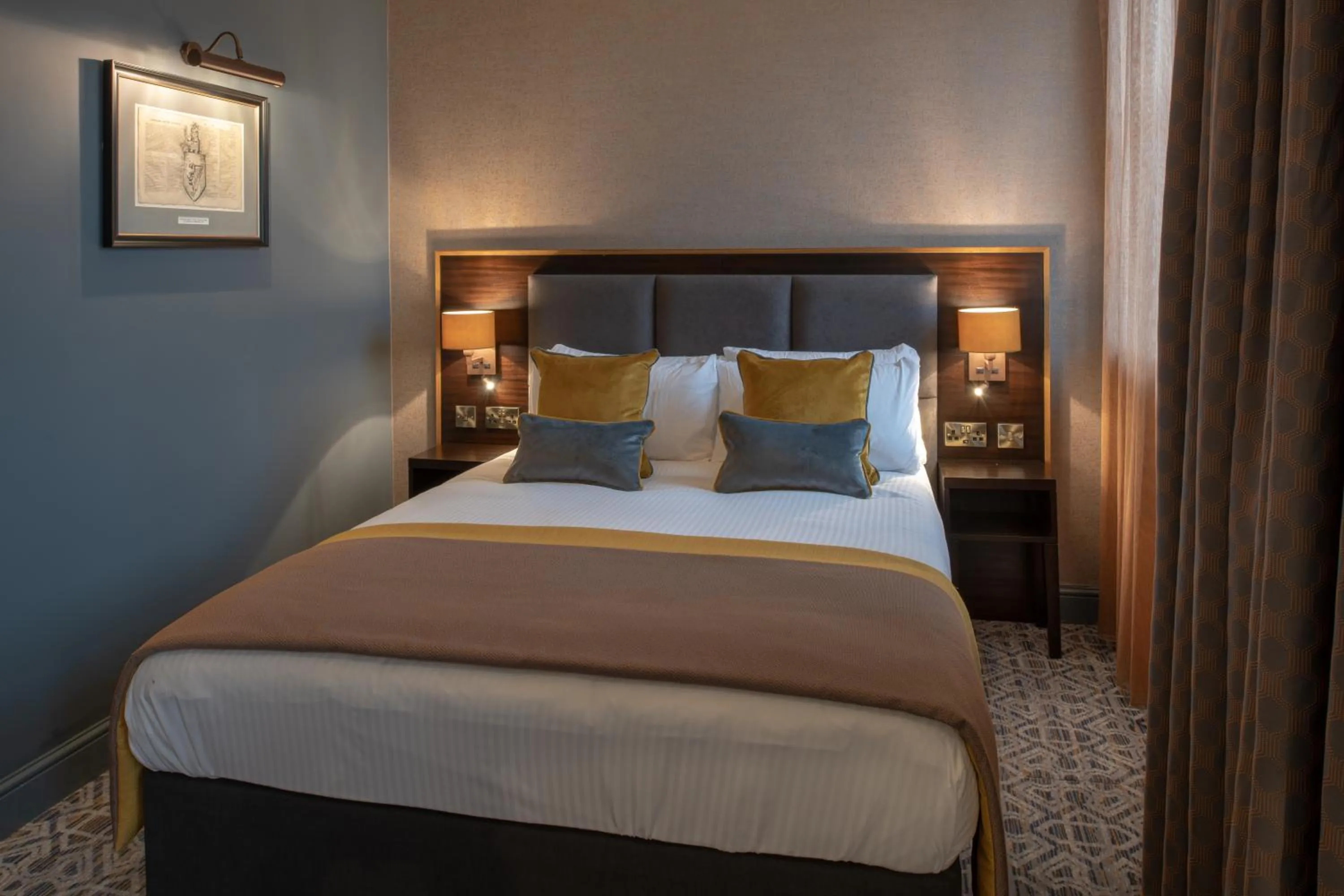 Bed in The Old Borough Hotel - Wetherspoon