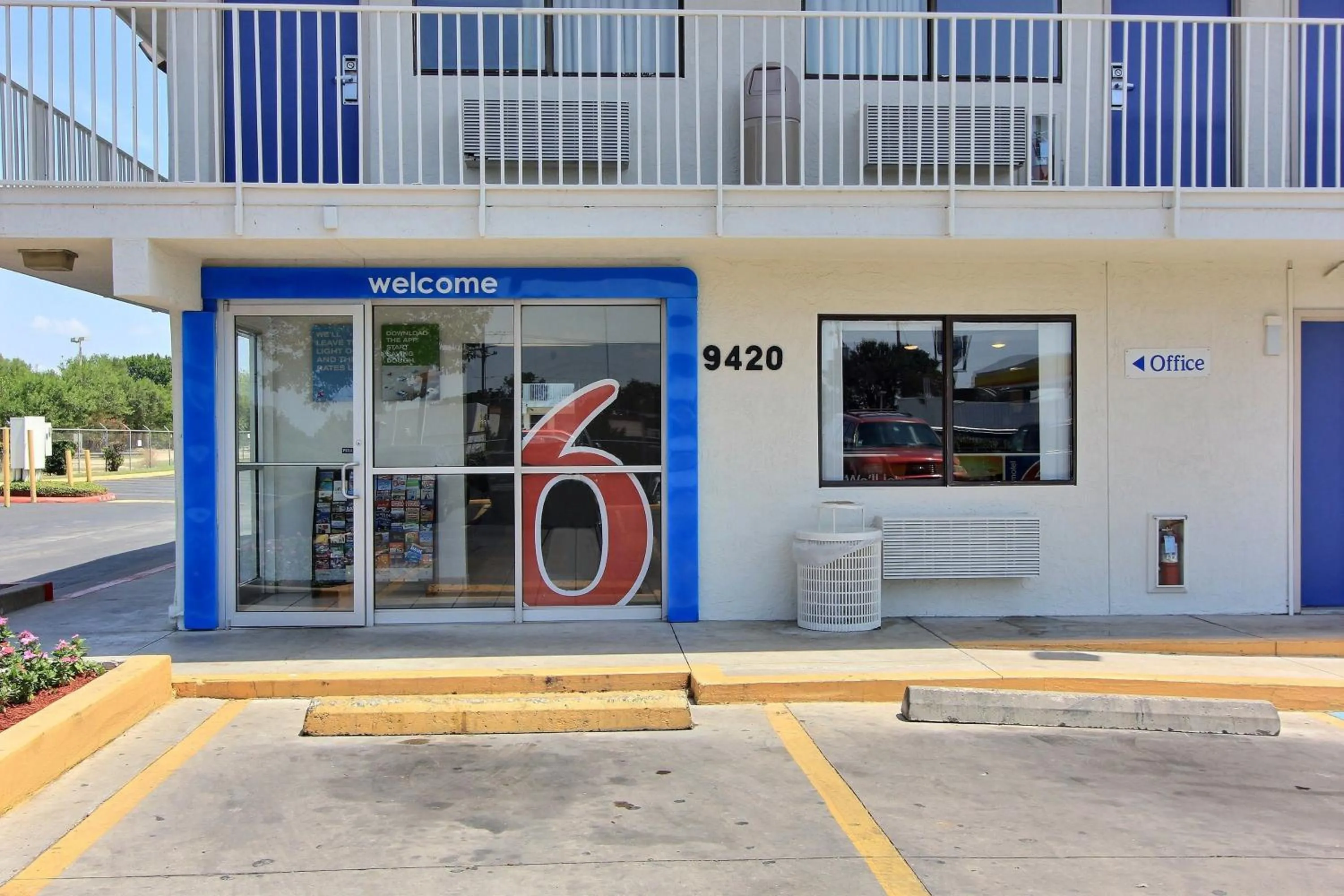 Facade/entrance in Motel 6-Austin, TX - North