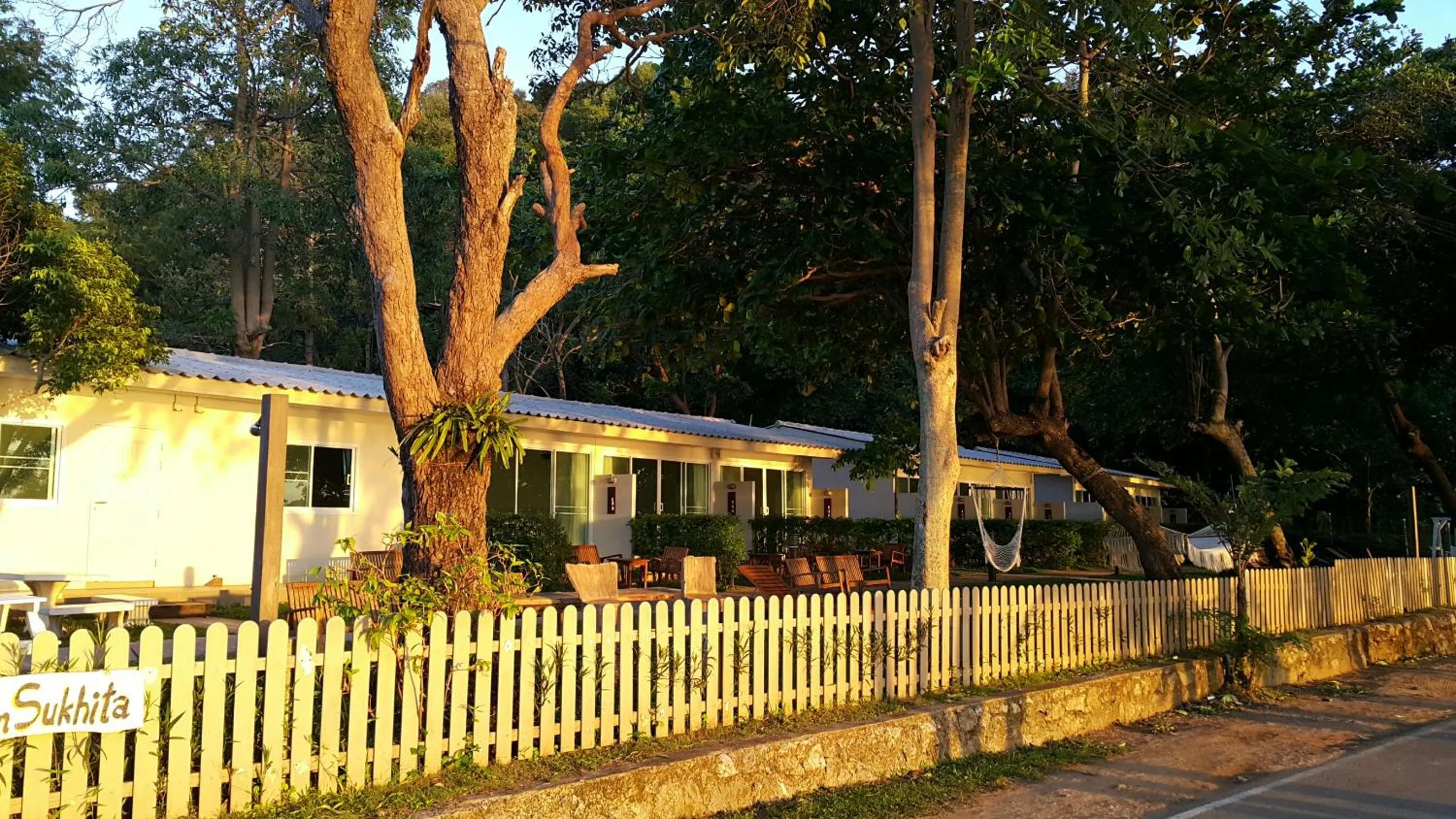 Property building in Baansukhita