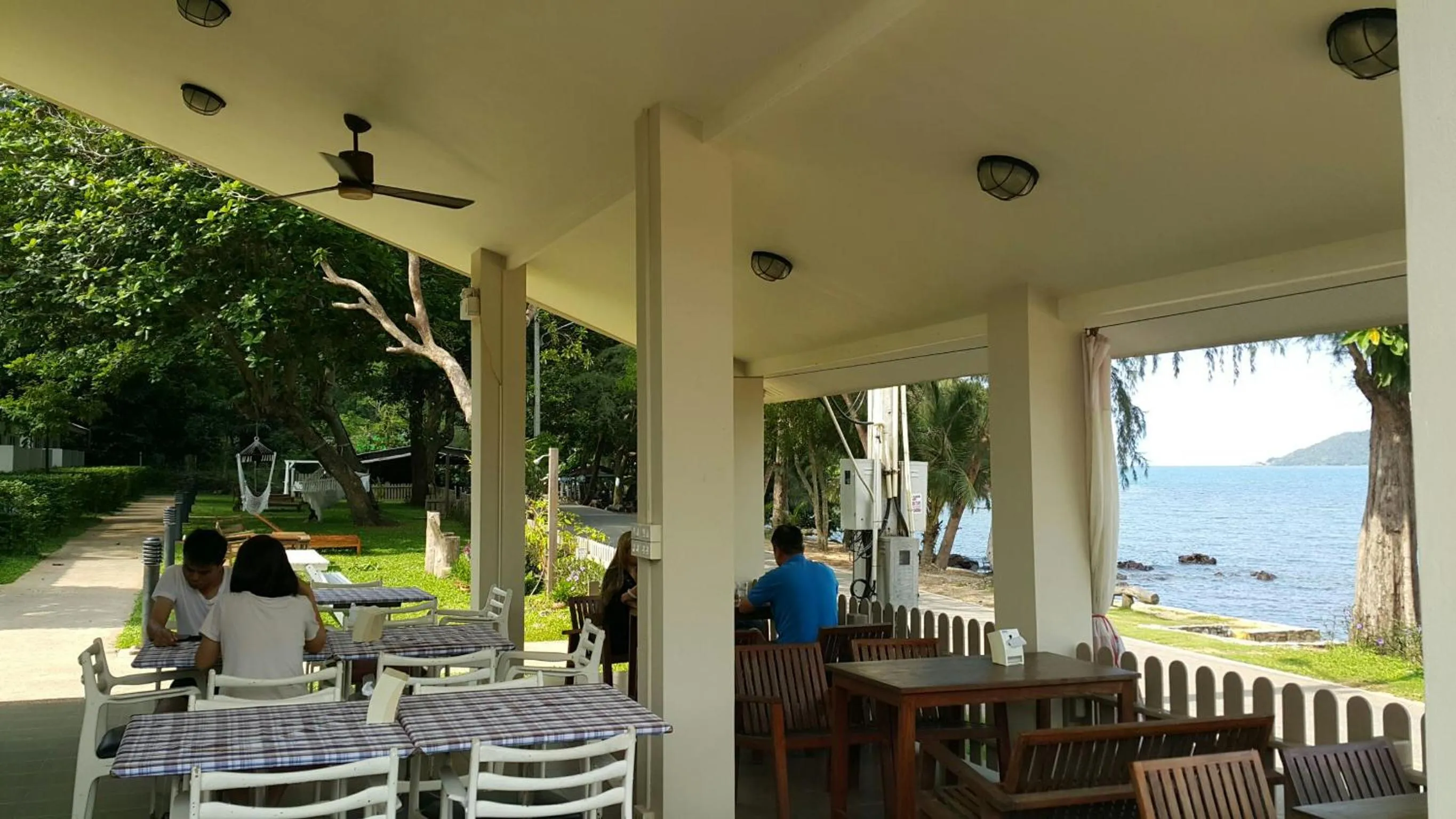 Breakfast in Baansukhita