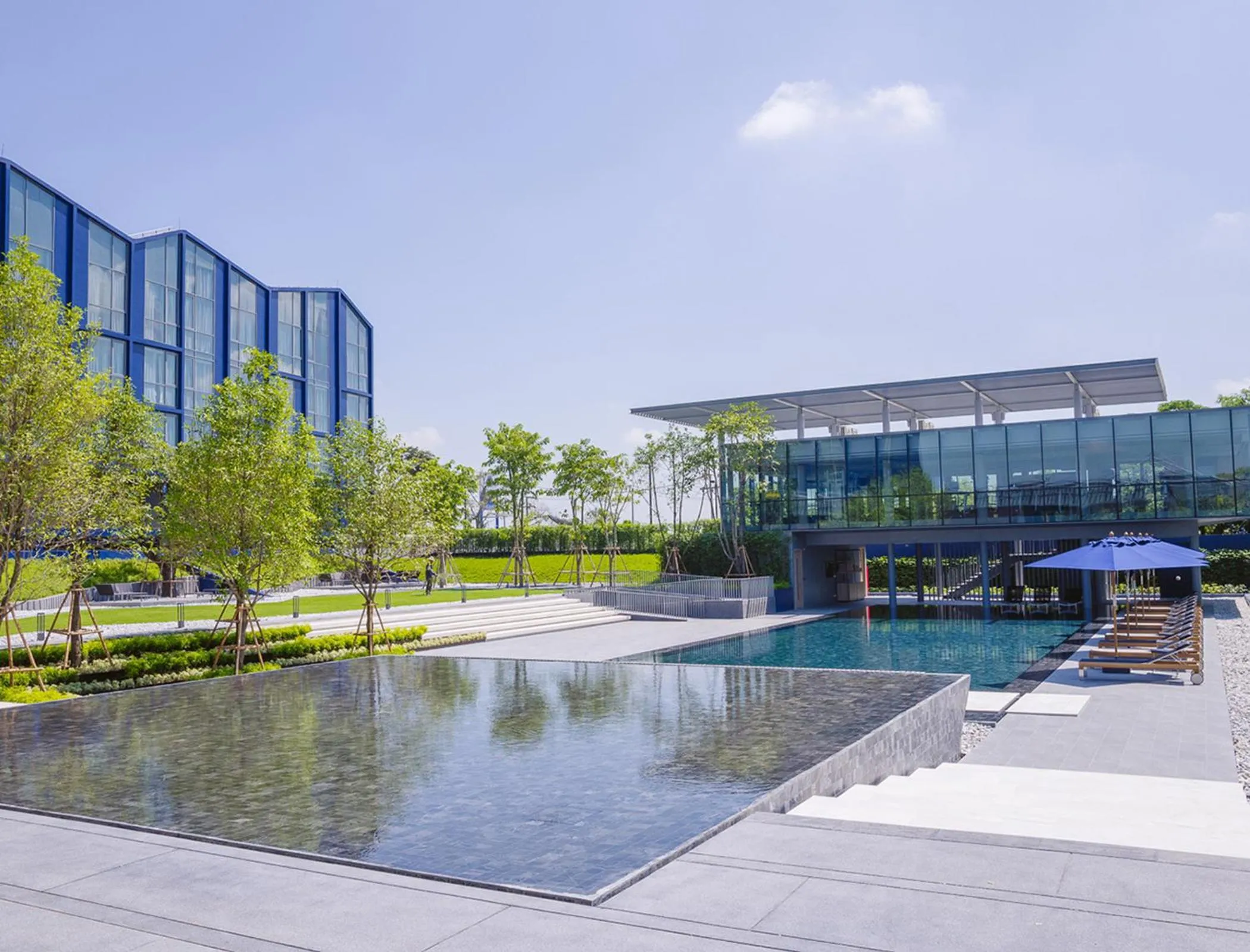 Property building in Modena by Fraser Buriram