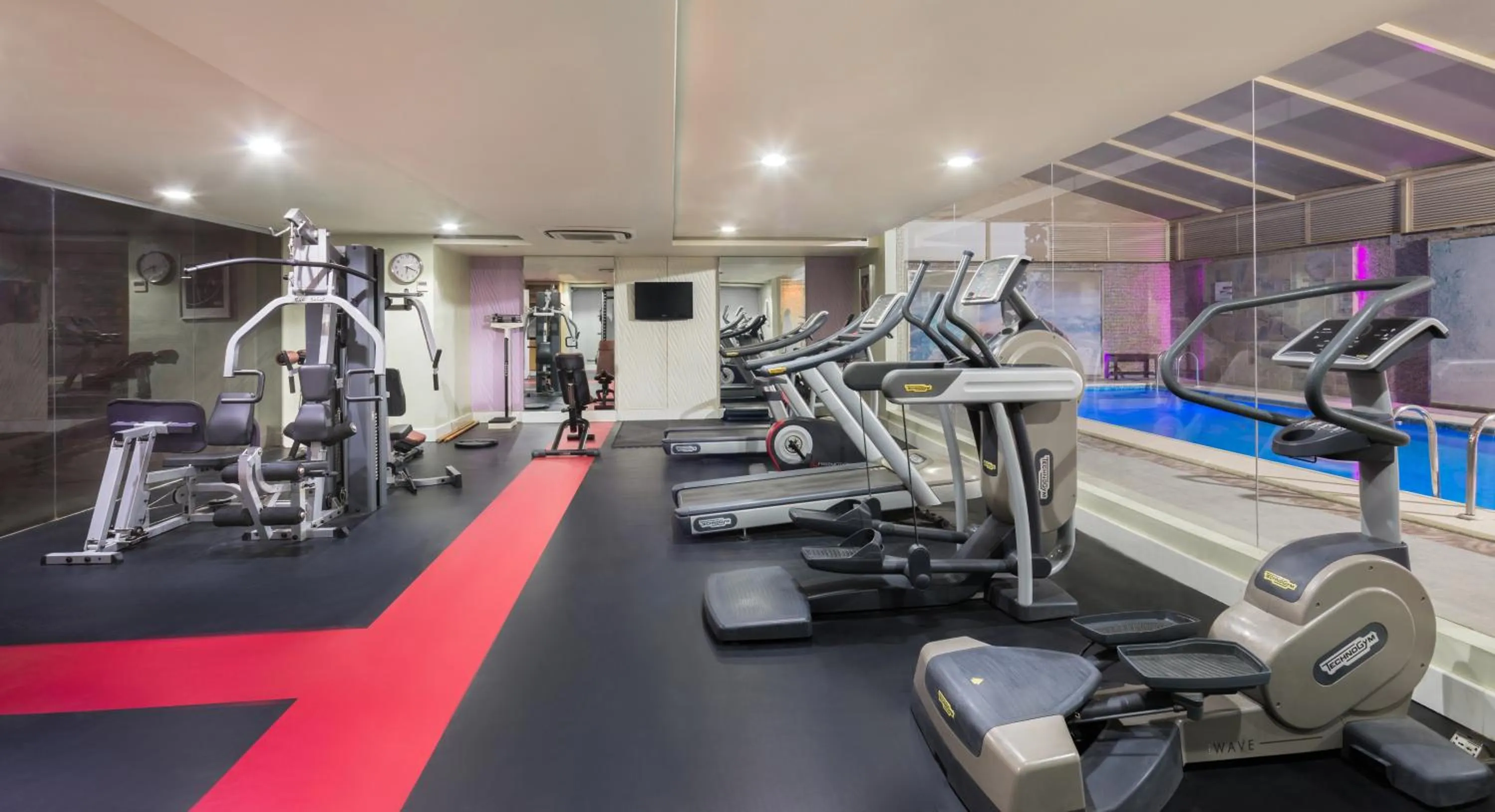 Fitness centre/facilities in Novotel Suites Riyadh Olaya