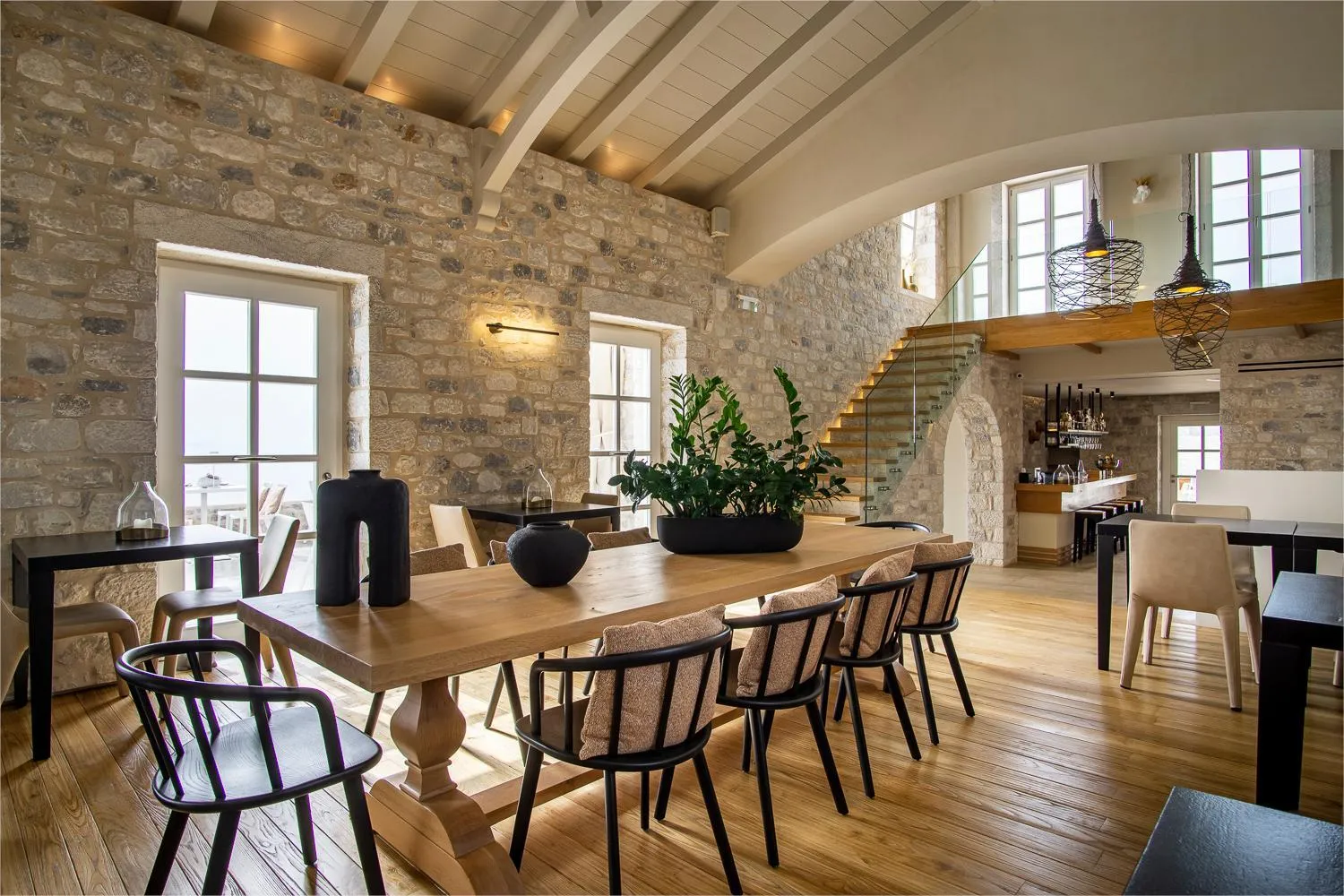 BASSA MAINA Villas & Suites