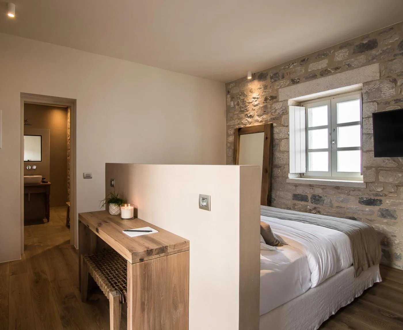 Bed in BASSA MAINA Villas & Suites