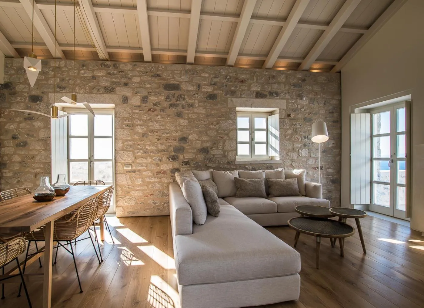 BASSA MAINA Villas & Suites