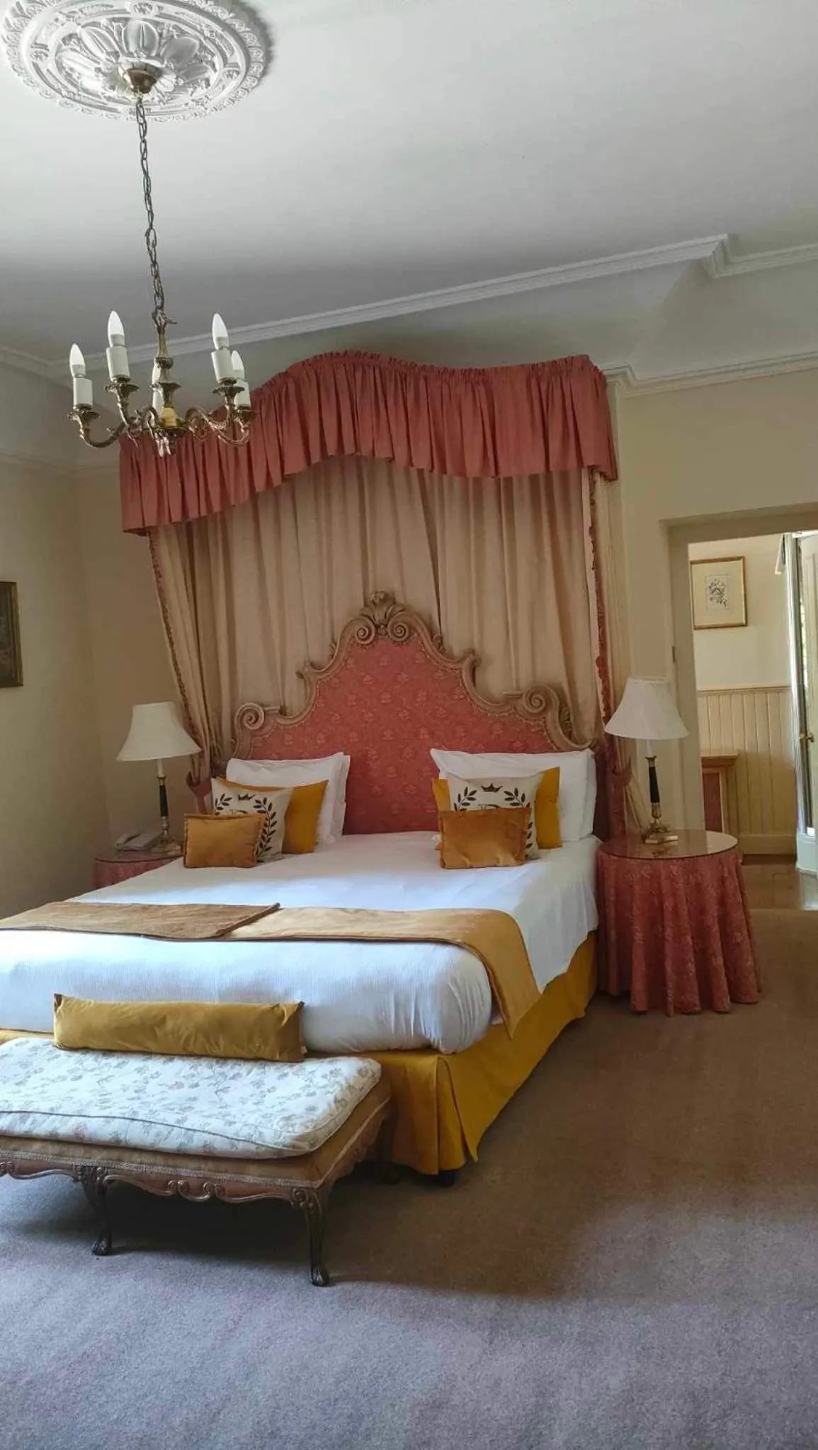 Bedroom, Bed in Ballathie House Hotel