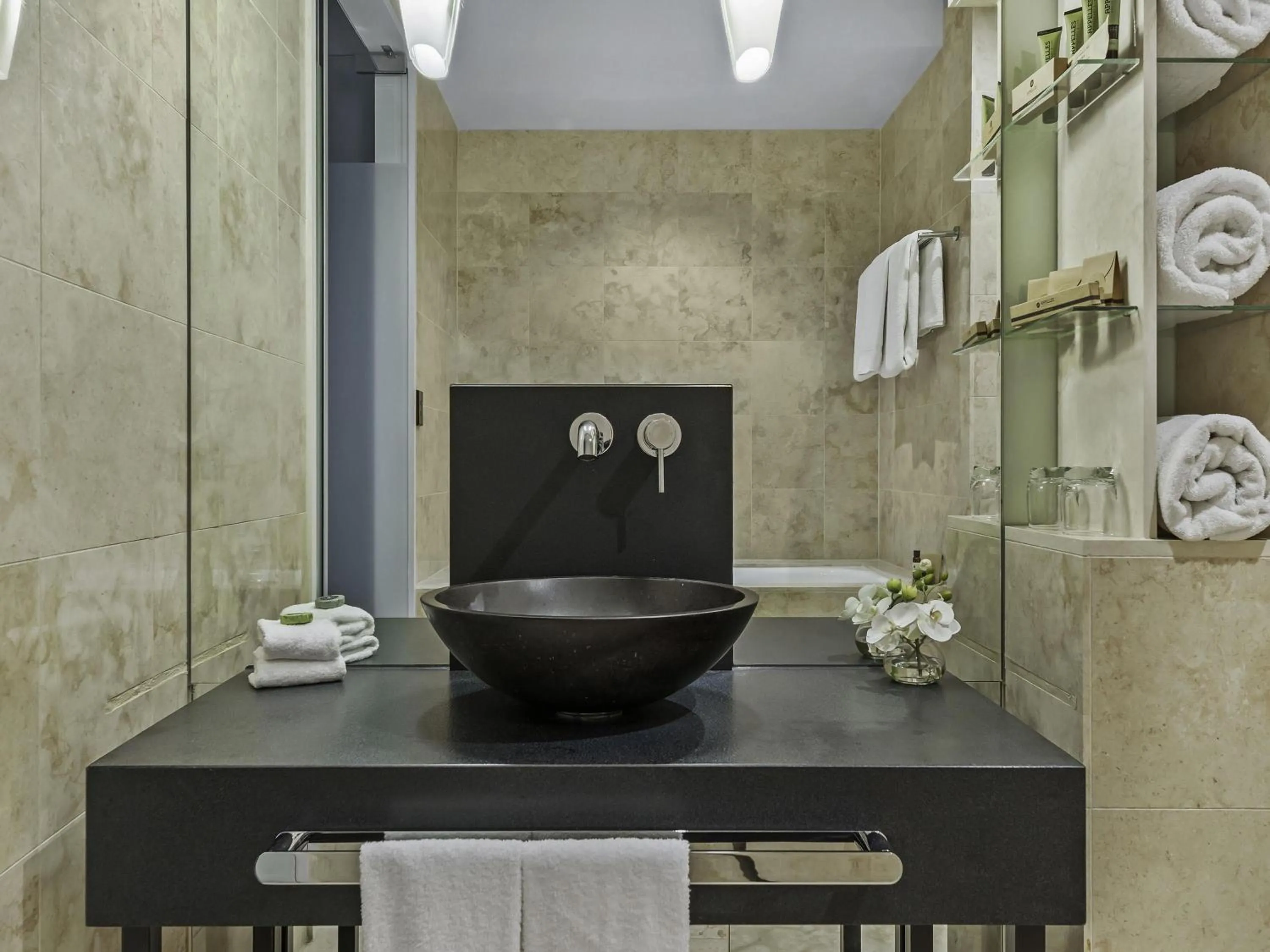 Bedroom in Peppers Waymouth Hotel