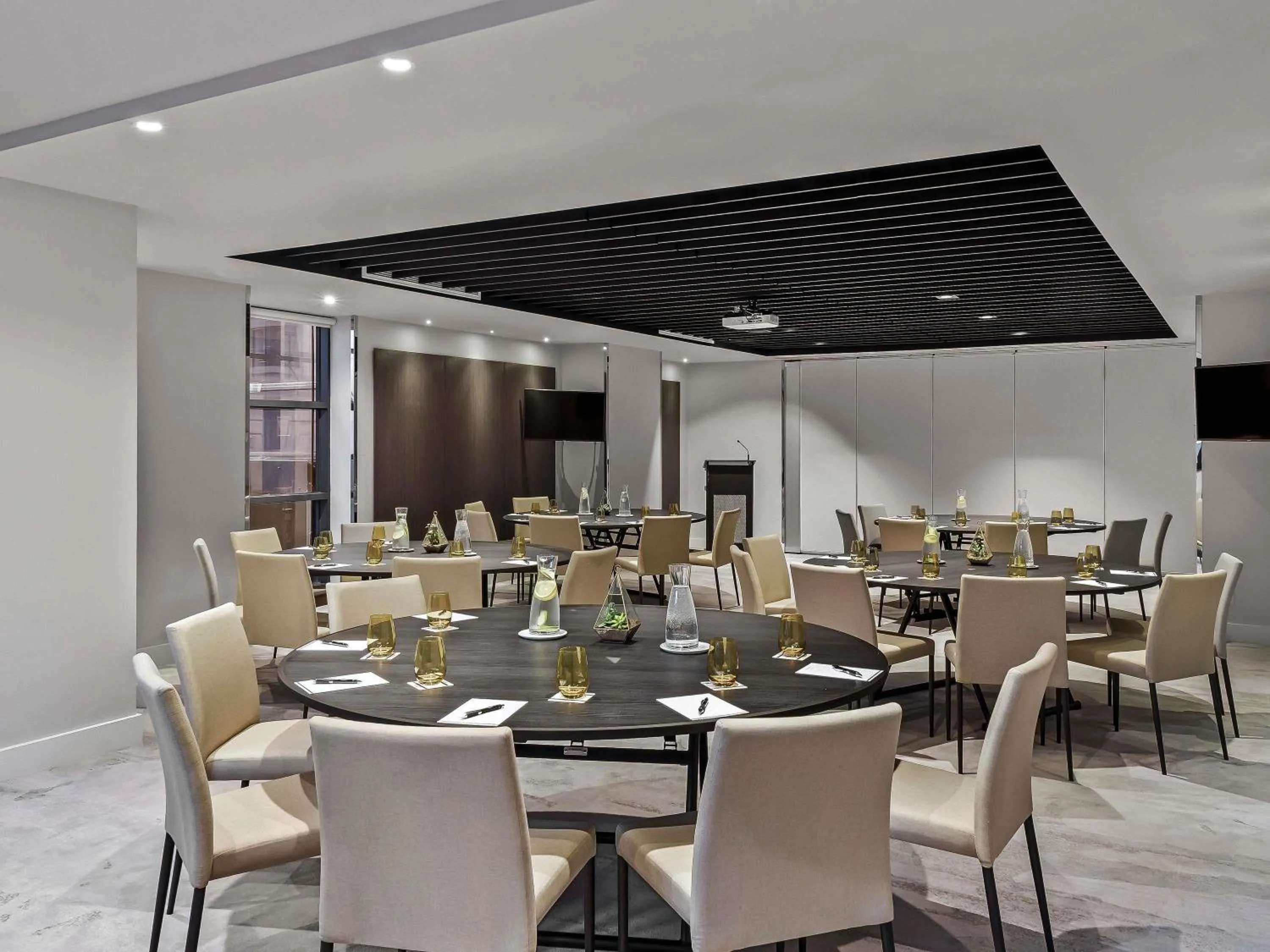 Meeting/conference room in Peppers Waymouth Hotel