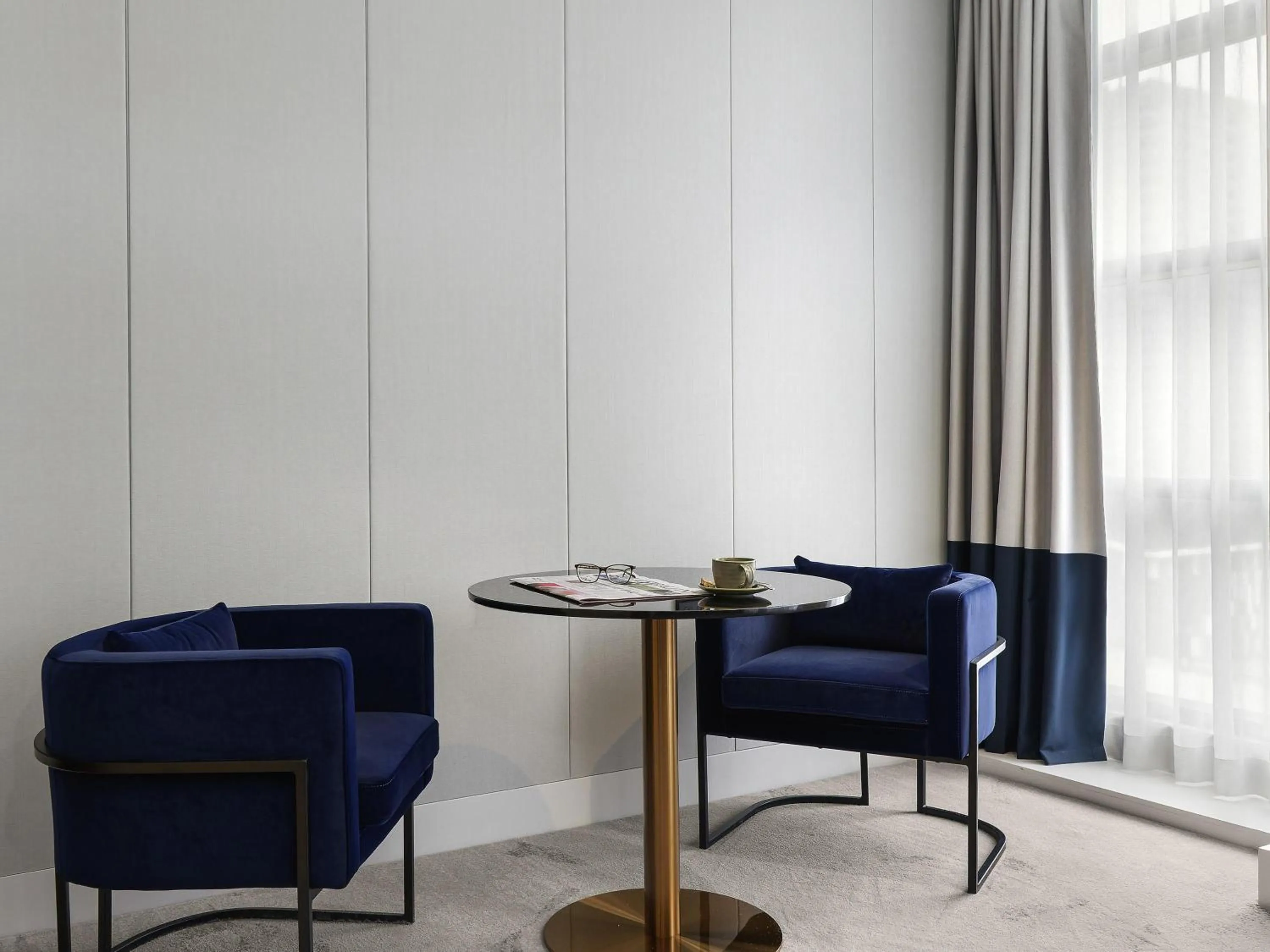 Bedroom in Peppers Waymouth Hotel