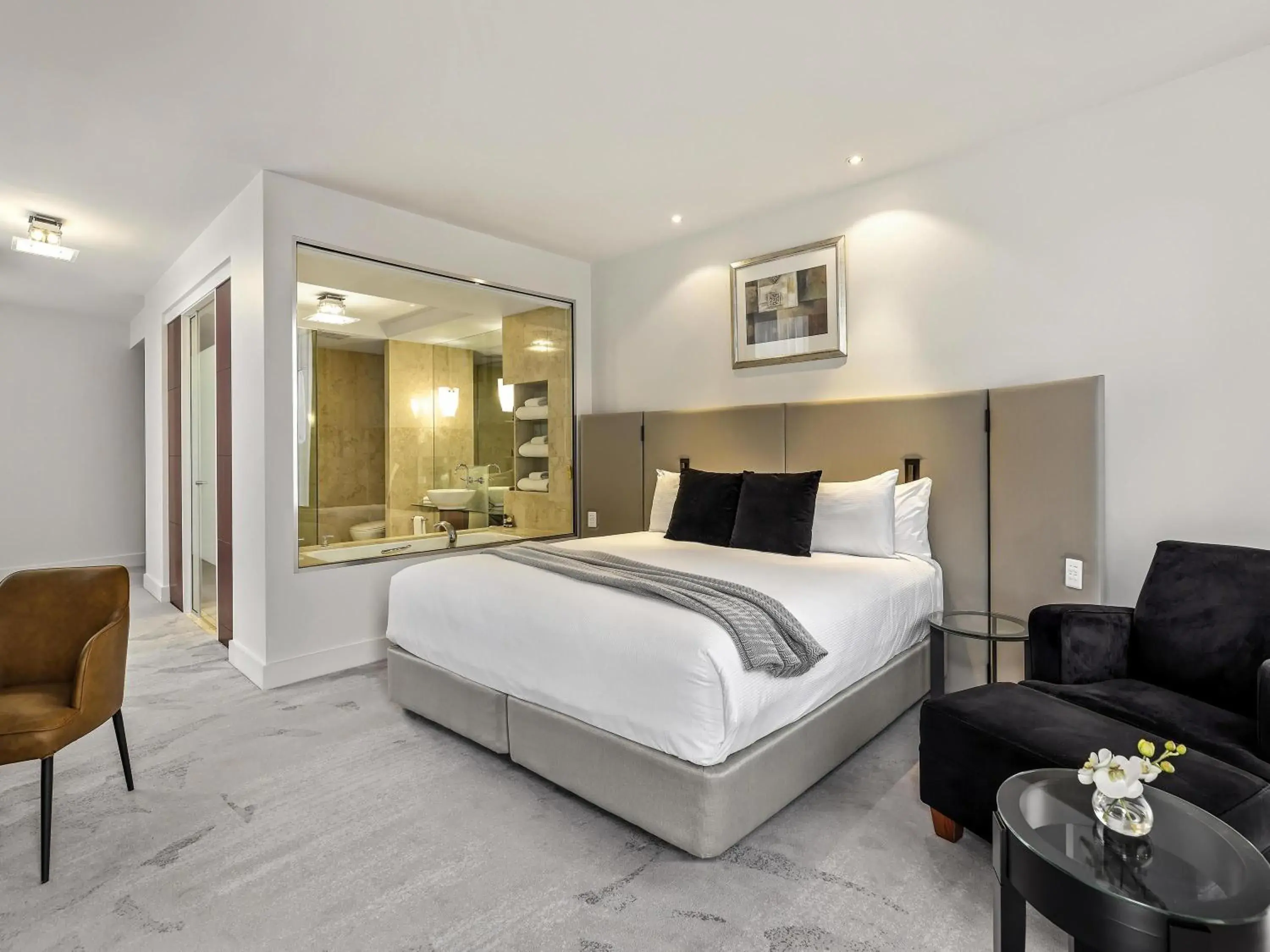 Bedroom, Bed in Peppers Waymouth Hotel Bedroom, Bed in Peppers Waymouth Hotel