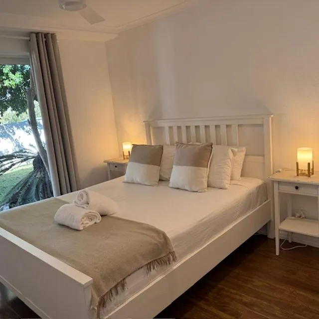 Bed in Noosa Keys Apartments