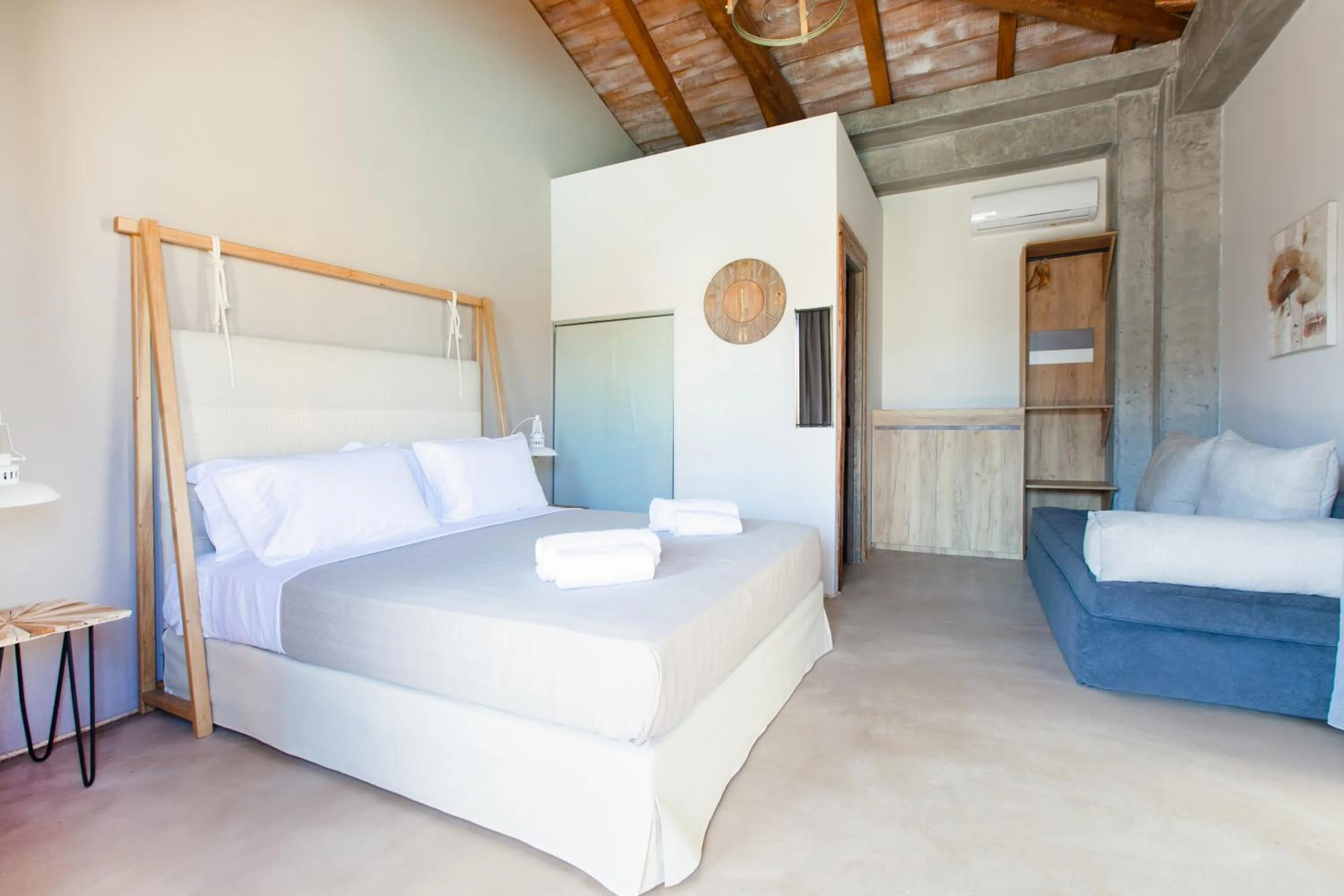 Photo of the whole room, Bed in Casa Afytos - Adults Only