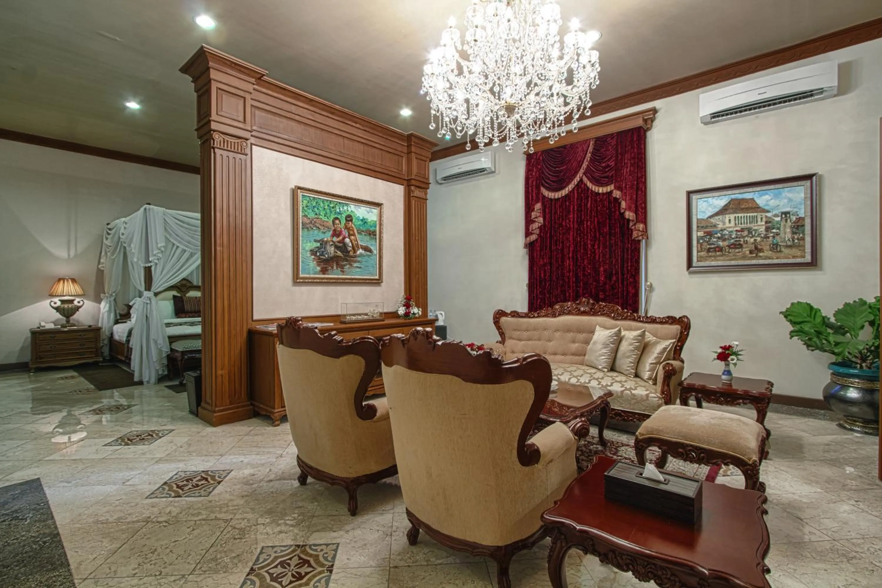 Living room in Kusuma Sahid Prince Hotel Solo