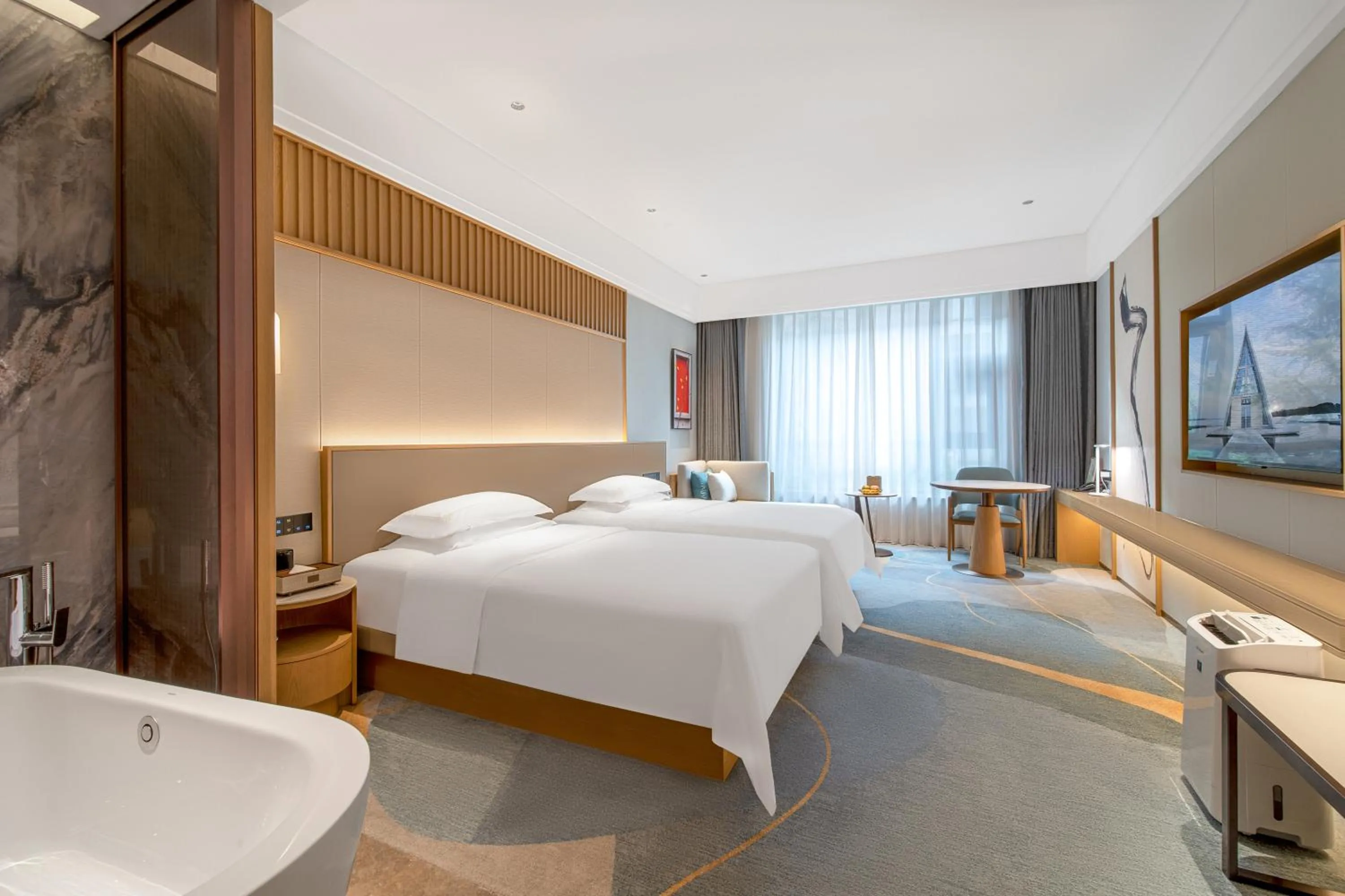 Photo of the whole room, Bed in Suzhou Tongli Lake View Hotel