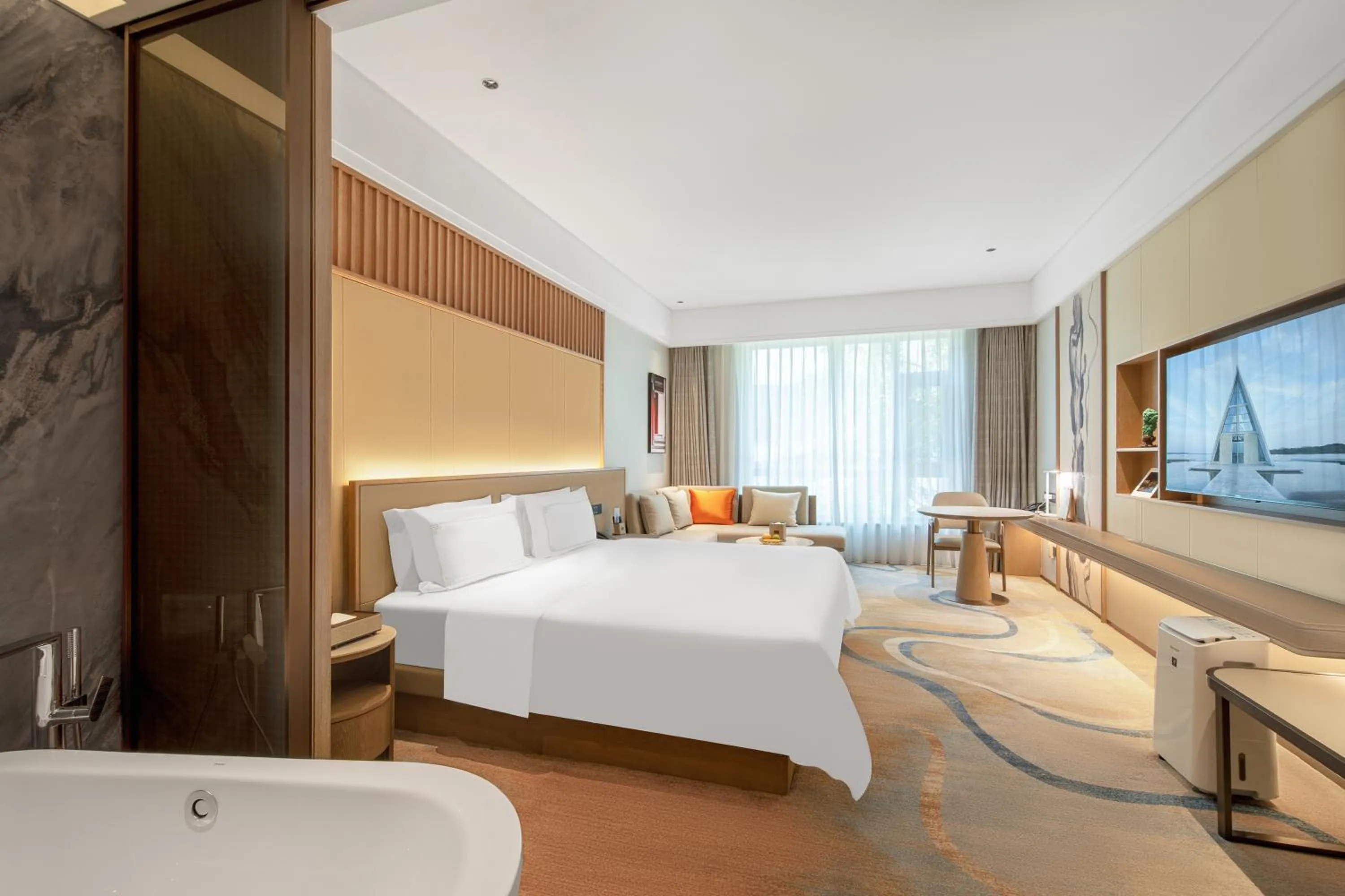 Photo of the whole room, Bed in Suzhou Tongli Lake View Hotel