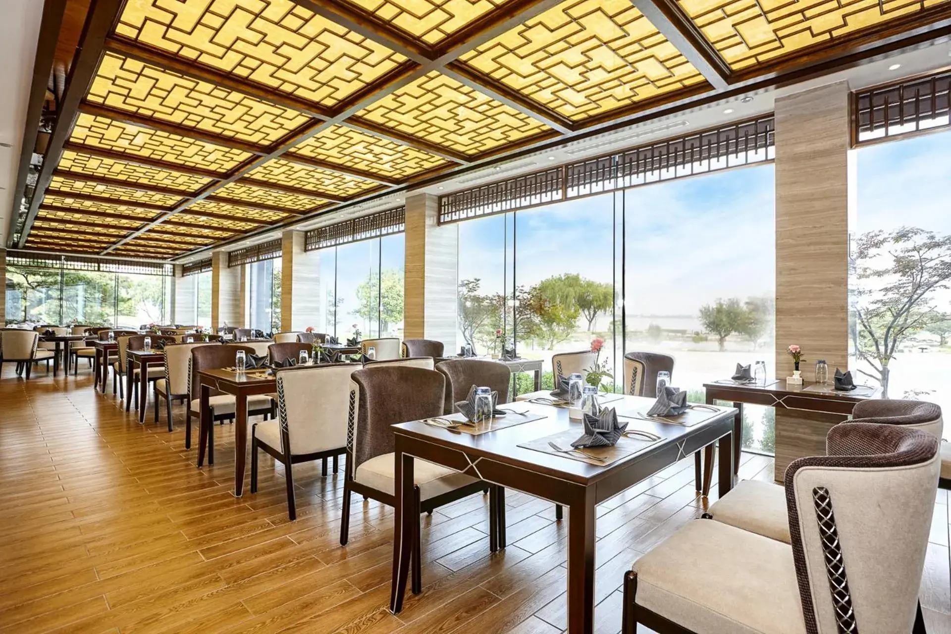Restaurant/places to eat in Suzhou Tongli Lake View Hotel Restaurant/places to eat in Suzhou Tongli Lake View Hotel
