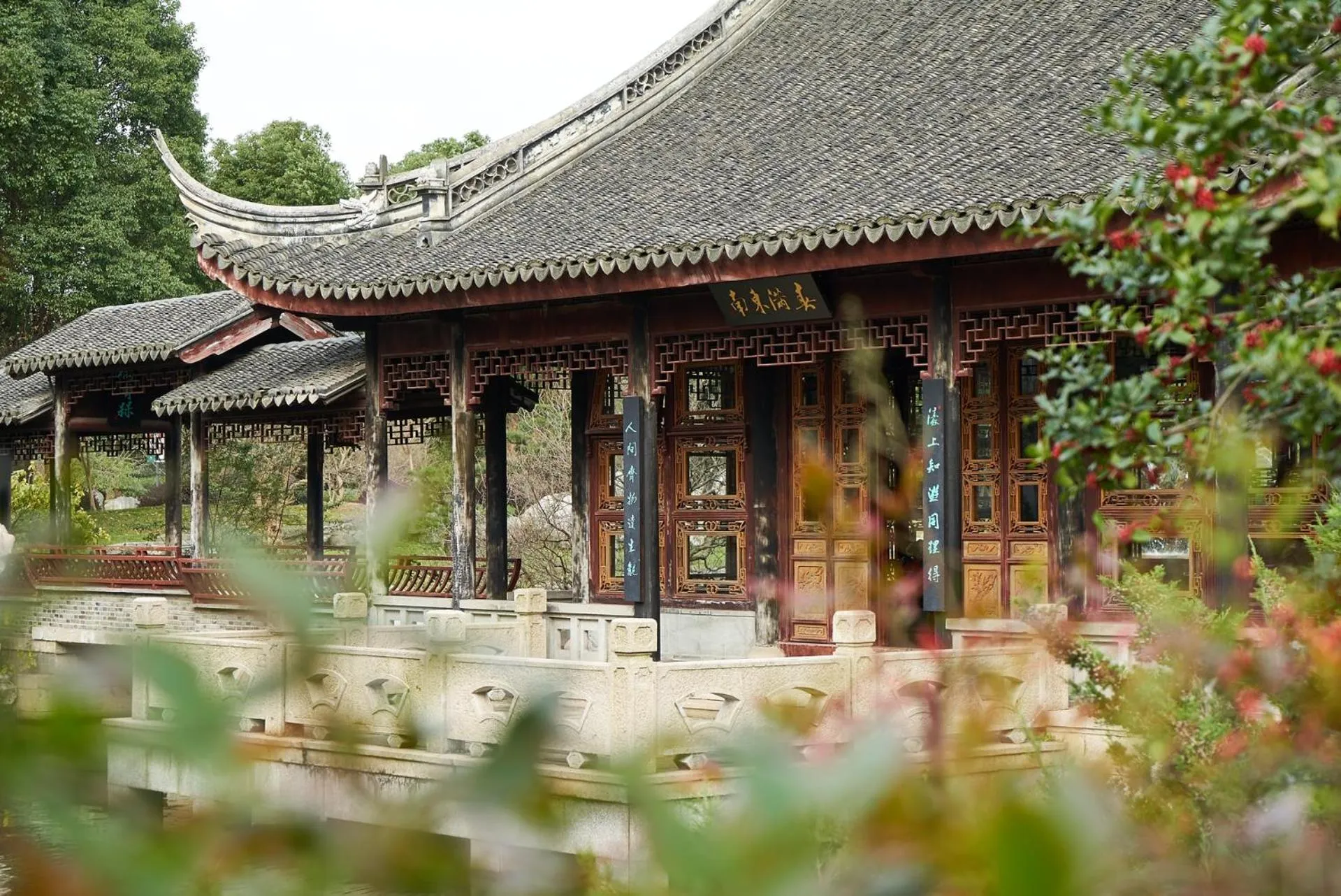 Landmark view in Suzhou Tongli Lake View Hotel