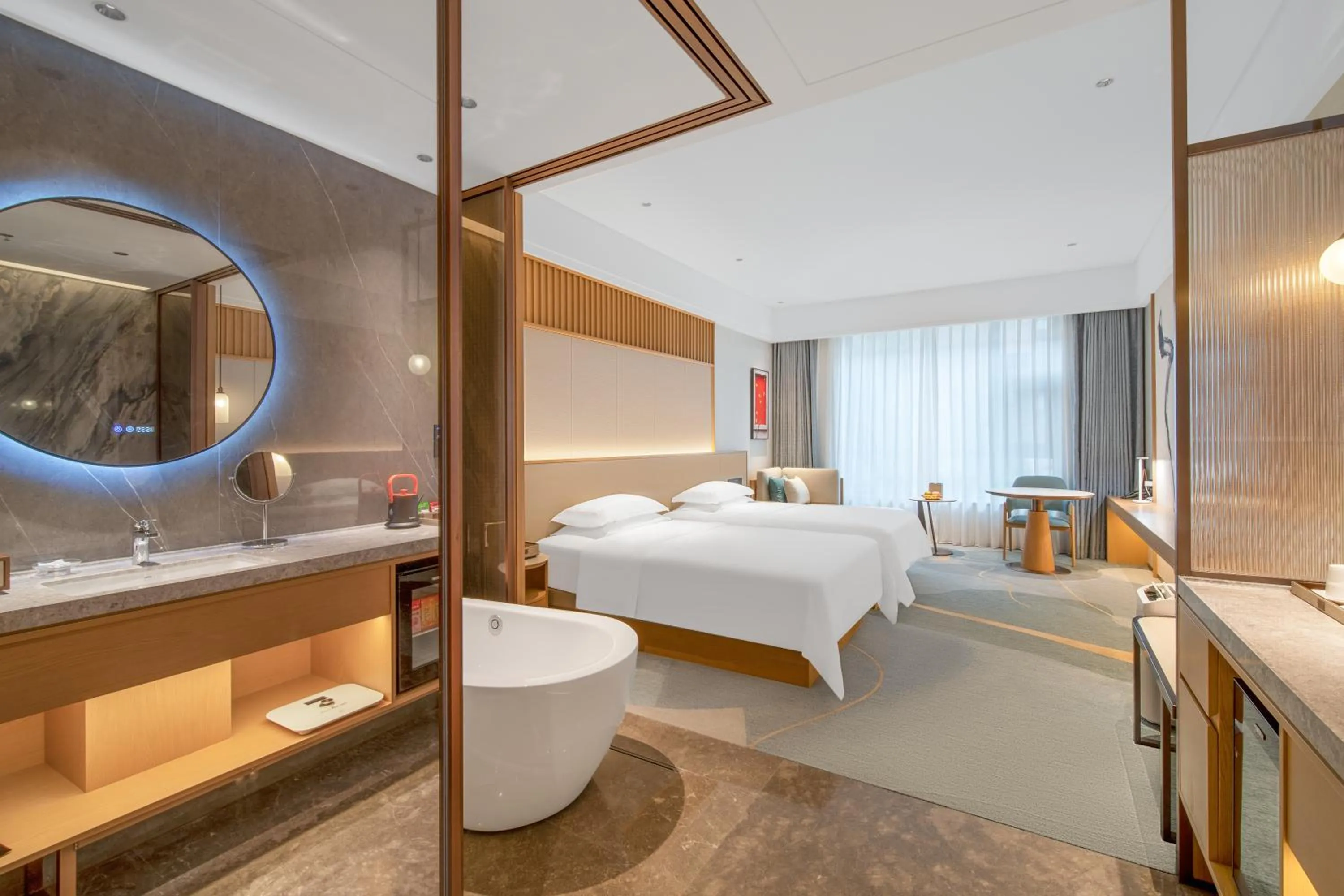 Photo of the whole room, Bed in Suzhou Tongli Lake View Hotel