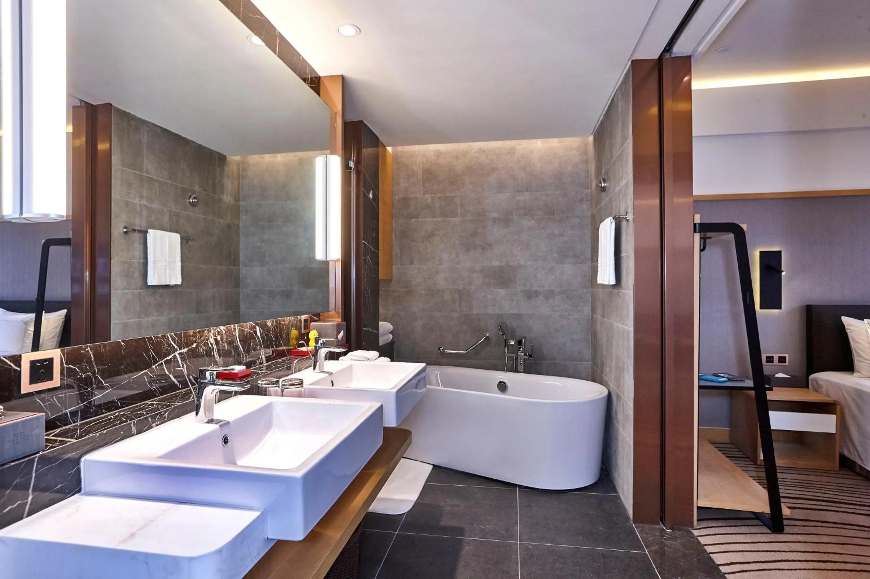 Bathroom in Suzhou Tongli Lake View Hotel