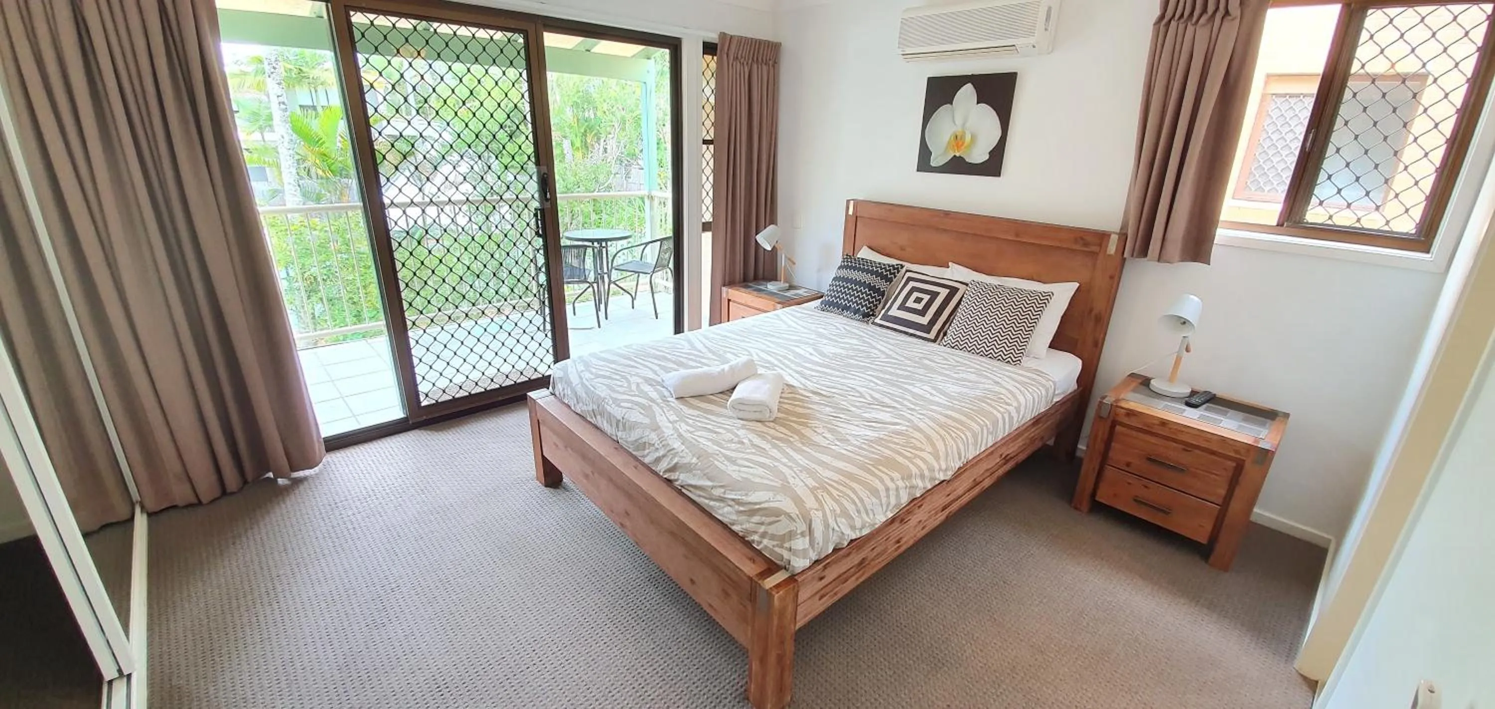 Bed in Noosa Village River Resort