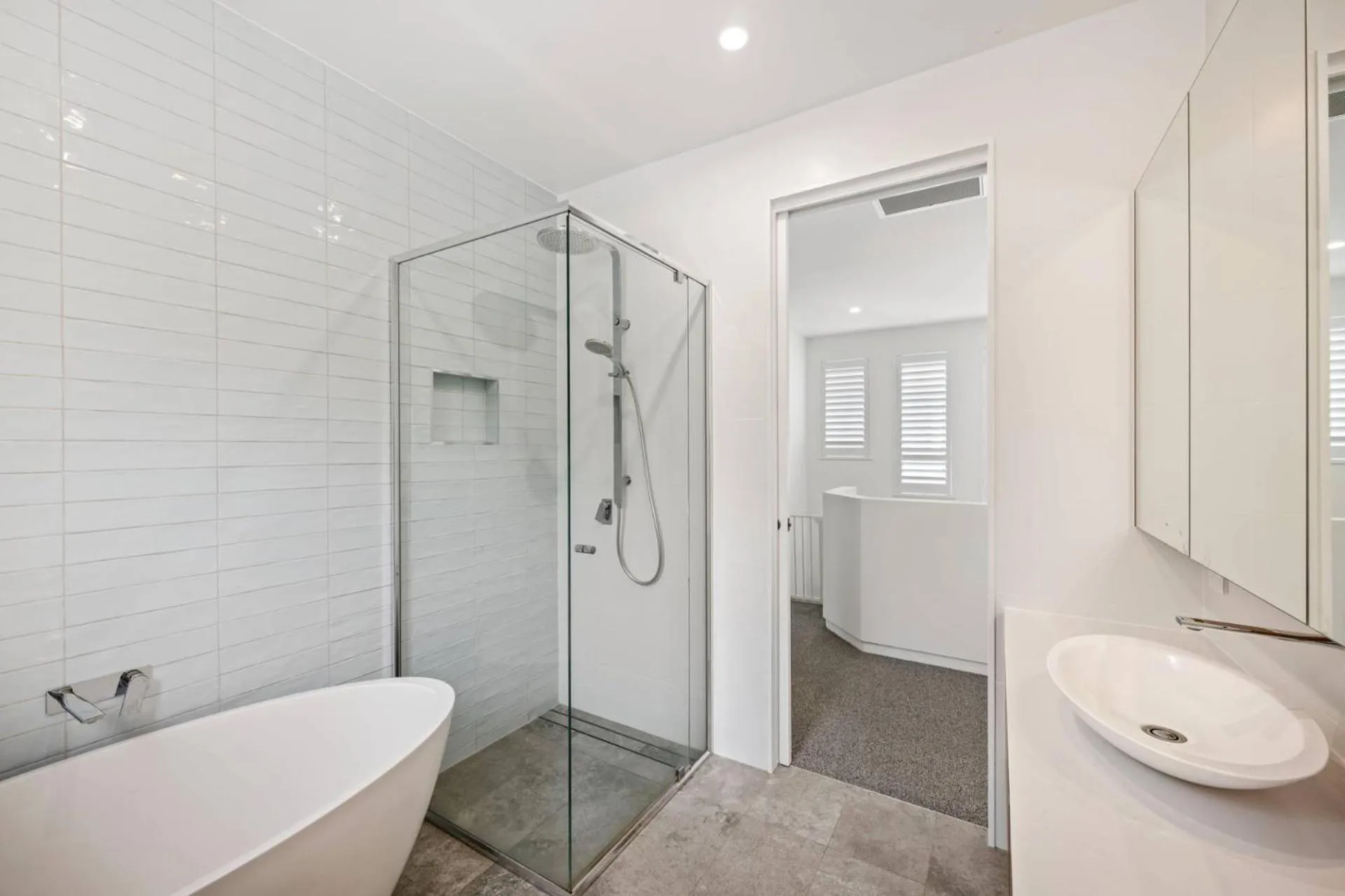 Shower in Noosa Village River Resort