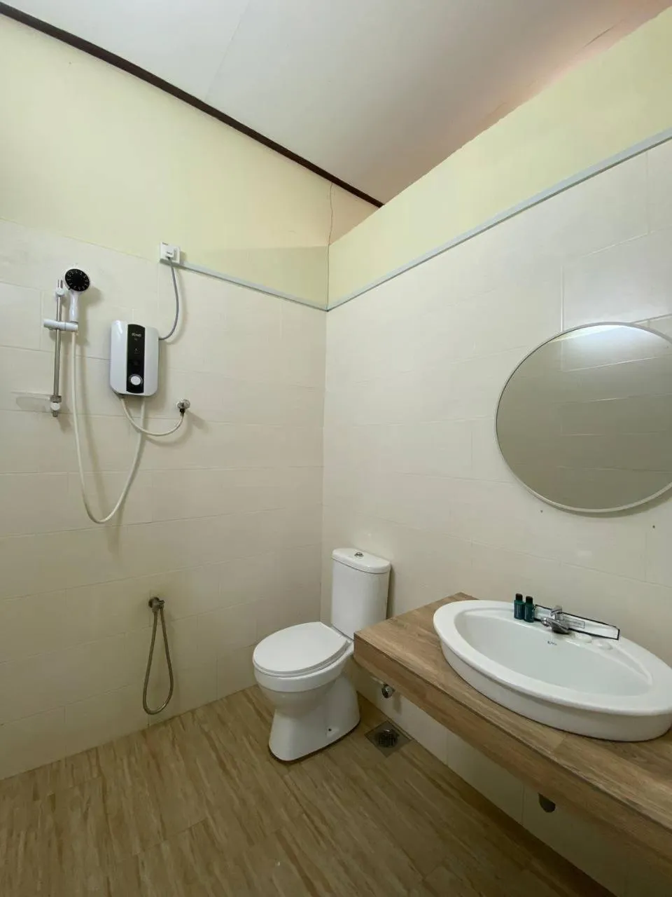 Pandan Laut Beach Resort